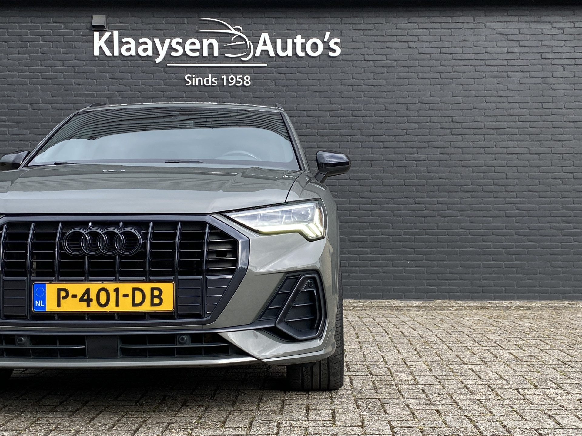 Audi Q3 35 TFSI 150 pk S Line AUT. | zwart optiek | 20'' lichtmetalen velgen | adaptieve cruise | sportstoelen | apple carplay | led kopl.