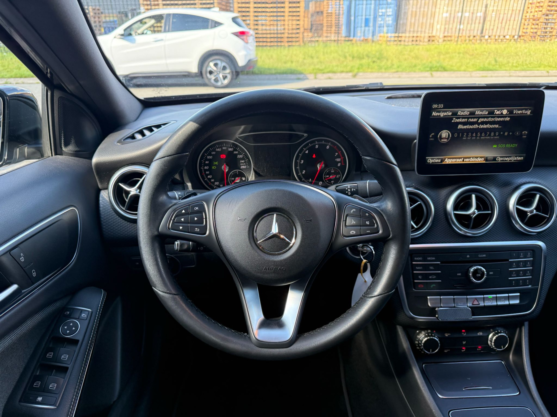 Mercedes-Benz A-klasse 160 Ambition | 2E EIGENAAR | 3/6/12MND GARANTIE | AUTOMAAT | LED | CRUISE | NAVI | AIRCO | BLUETOOTH | TREKHAAK |
