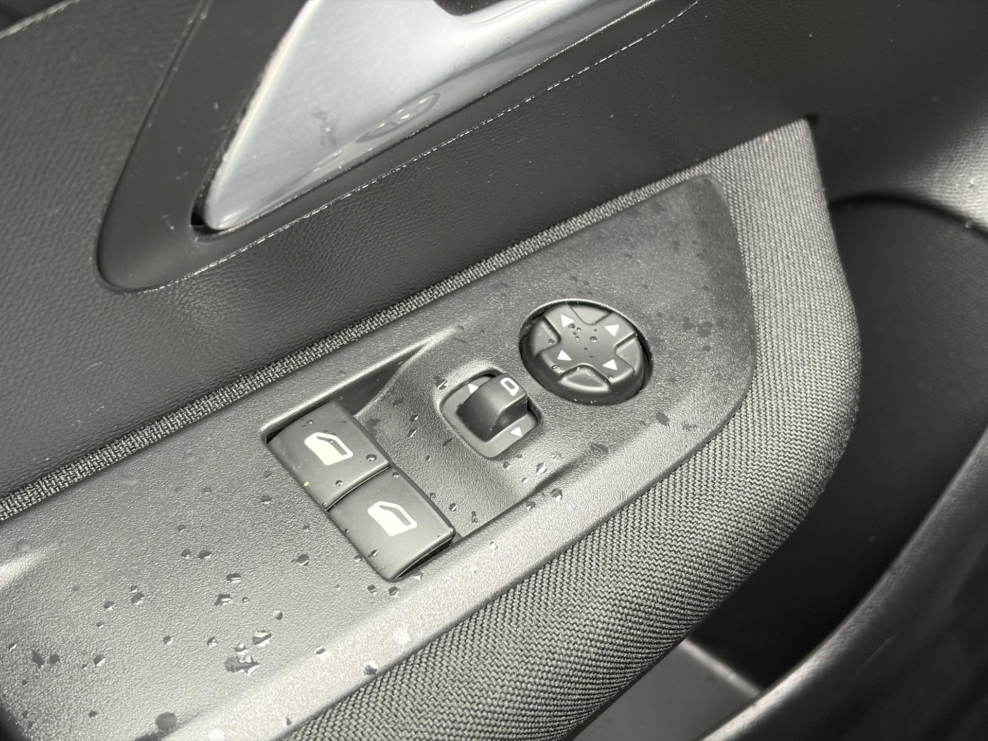 Peugeot 208 1.2 PureTech Blue Lease Active 102pk,2e Eigenaar,Navi,Apple Carplay/Android,Rijstrooksensor,6 Bak,Pdc,Dealer Onderhouden,N.A.P,Apk tot 04-2028