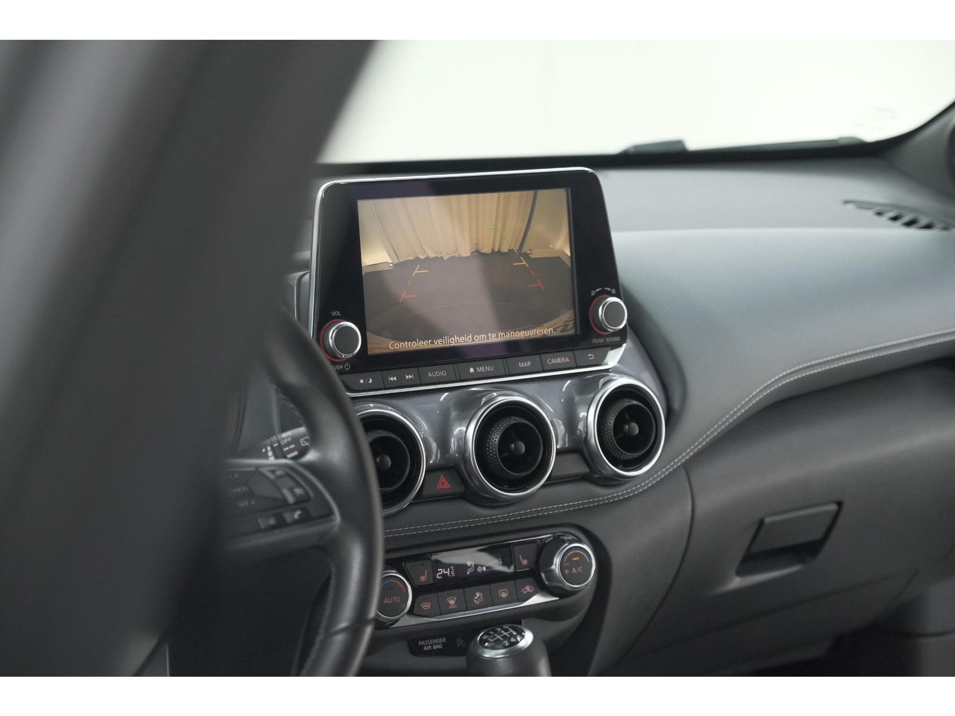 Nissan Juke 1.0 DIG-T Premiere Edition | Trekhaak | Camera | Apple Carplay | Parkeersensoren