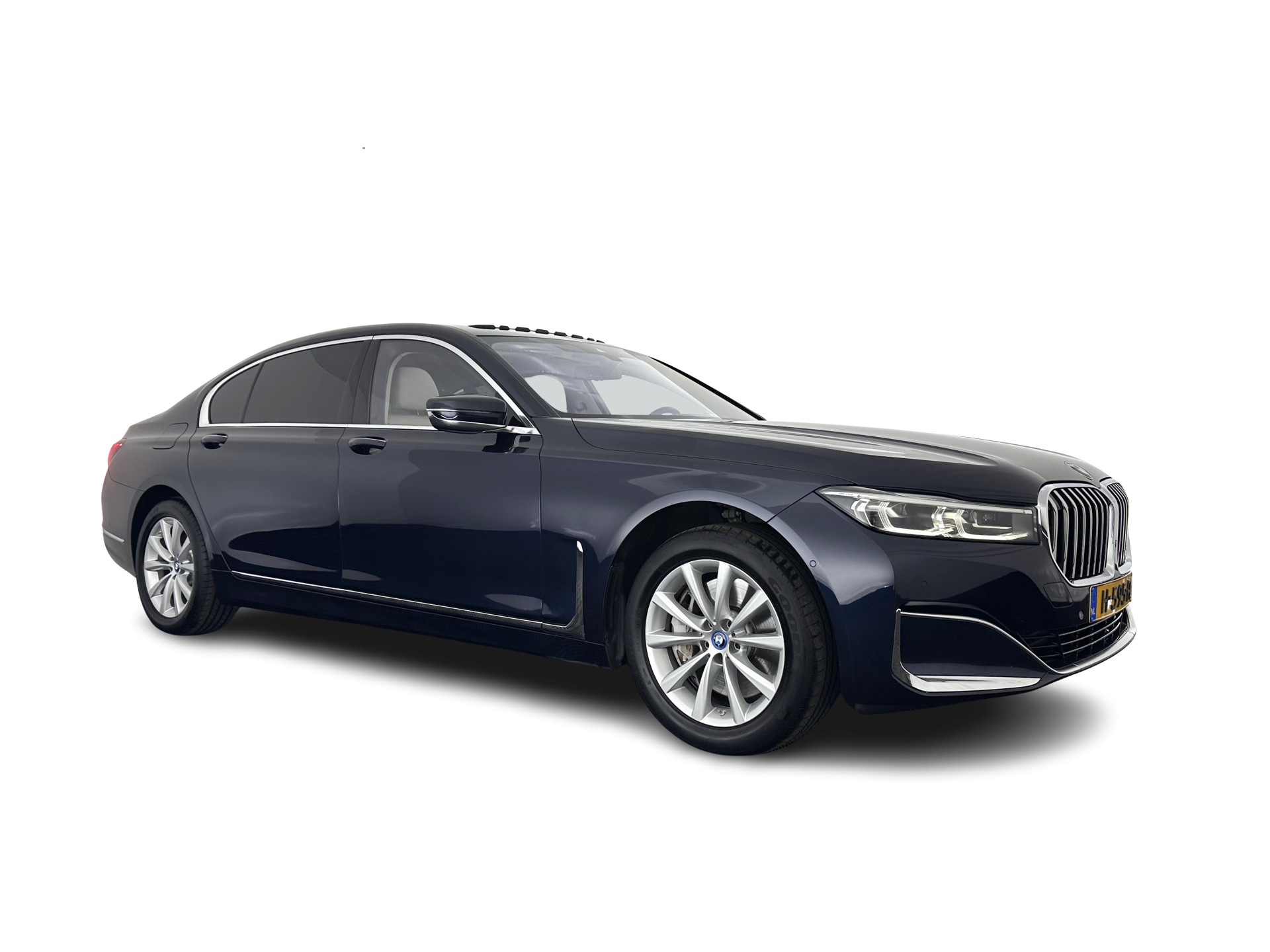BMW 7-serie 745Le (Plug-in) (INCL-BTW) *PANO | LEATHER | FULL-LED | HEAD-UP | BLINDSPOT | MEMORY-PACK | DIGI-COCKPIT | KEYLESS | DAB+ | CAMERA | HEATED-COMFORTSEATS | AMBIENTLIGHT | CARPLAY | SHIFTPADDLES | 18''ALU*