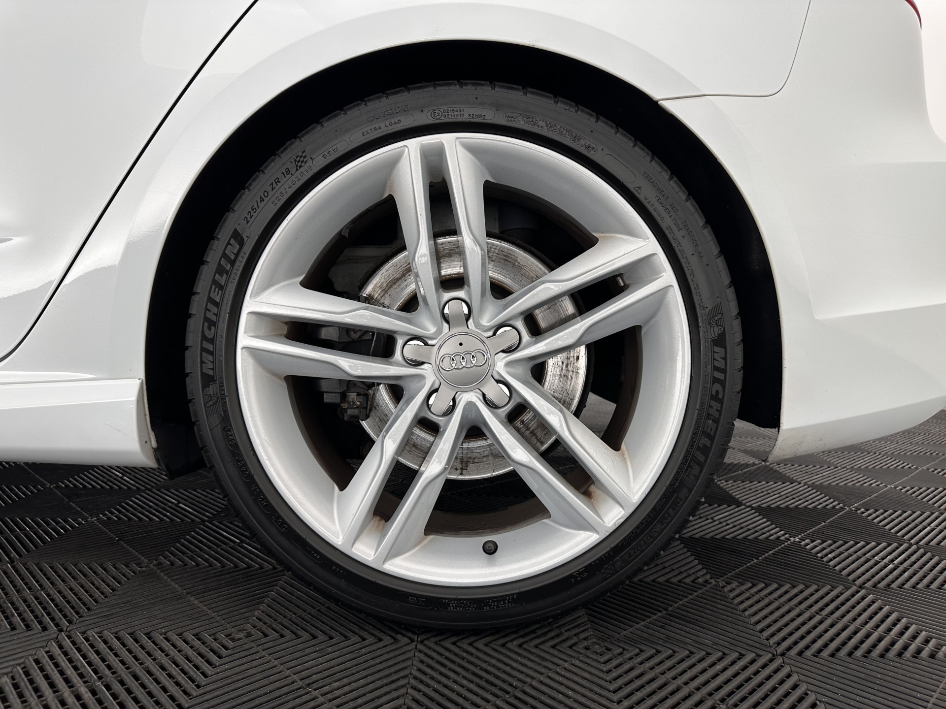 Audi S3 Sportback 2.0 TFSI Quattro Pro Line Plus Aut. *PANO | LEATHER | HEATED-SPORTSEATS | ADAPTIVE-CRUISE | FULL-LED | KEYLESS | CAMERA | NAVI-FULLMAP | PRIVACYGLASS | SHIFTPADDLES | ECC | PDC | 18''ALU*