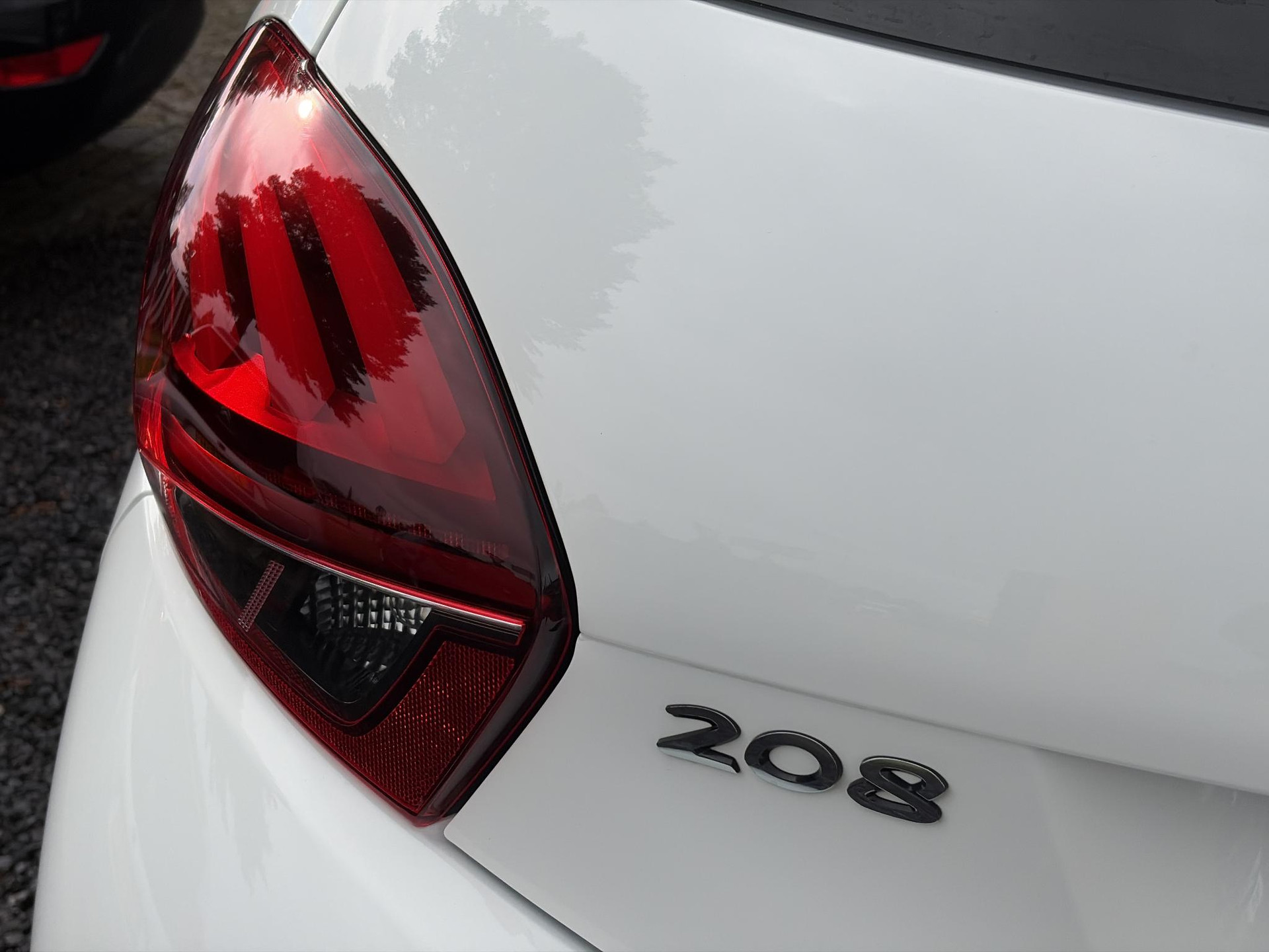 Peugeot 208 1.2 PureTech Blue Lion ✓D-riem vv 2024✓Dealer Onderhouden✓Carplay✓Navi✓Trekhaak✓2e Eigenaar✓Recent beurt gehad✓Airco✓Cruise✓Pdc✓5 Deurs✓Weinig Km✓N.A.P✓Apk tot 08-2027