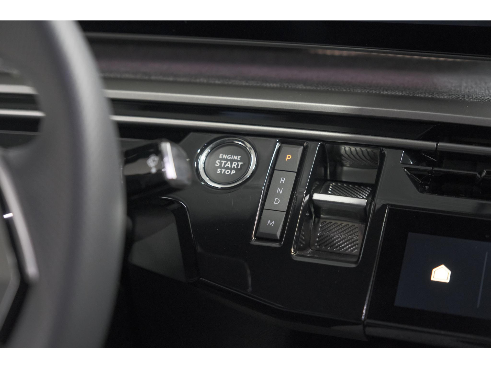 Peugeot 3008 1.2 Hybrid 145 GT | Camera | Adaptieve Cruise Control | Elektrische Kofferklep | Stuurwielverwarming