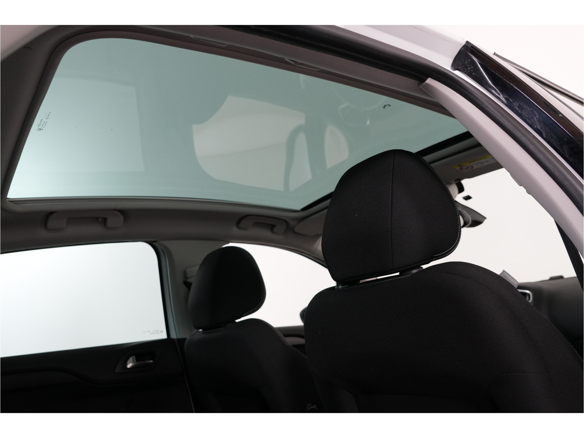 Citroën C4 1.2 PureTech Feel Collection | Trekhaak | Pano | Cruise | Stl. verw. | Climate | PDC |
