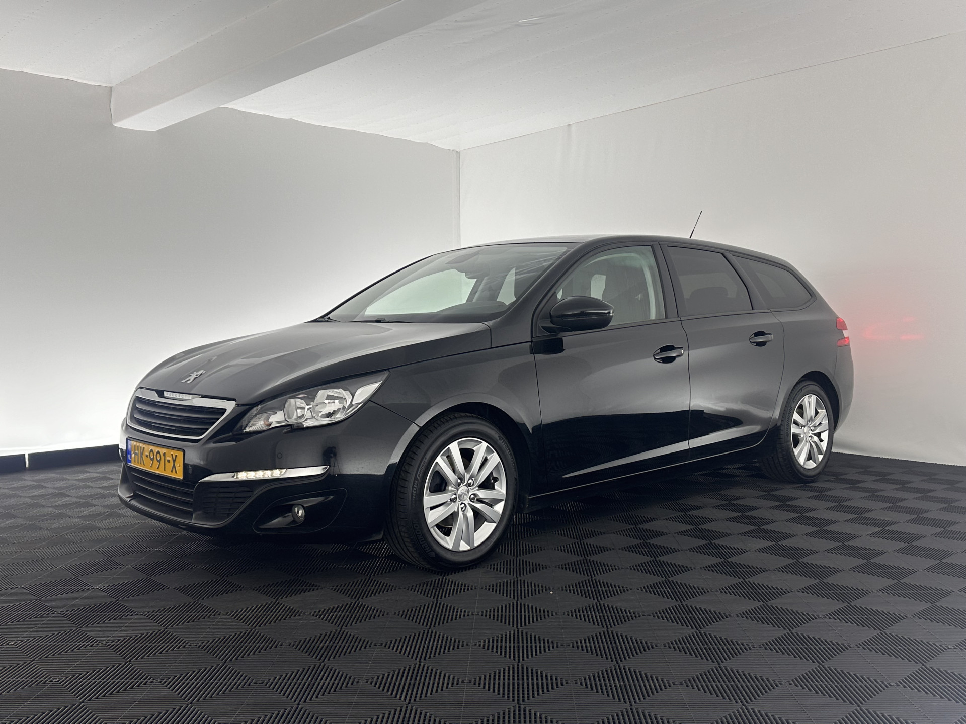 Peugeot 308 SW 1.6 BlueHDI Blue Lease Executive [⚠️] *PANO | NAVI-FULLMAP | ECC | PDC | CRUISE | CAMERA | TOWBAR | COMFORT-SEATS | 16''ALU*