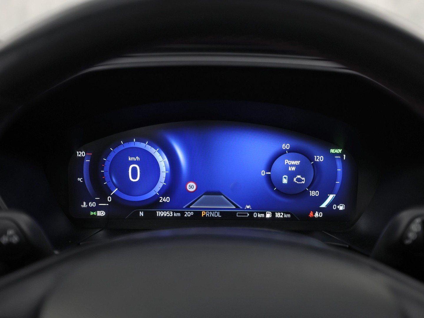 Ford Kuga 2.5 PHEV ST Line 225Pk Automaat (PANORAMADAK, SOH 87,7%, APPLE CARPLAY, LEDER/ALCANTARA, STUUR/STOELVERWARMING, CAMERA, SPORTSTOELEN, HEAD-UP DISPLAY, ADAPTIVE CRUISE, GETINT GLAS, NIEUWE APK, NIEUWSTAAT)