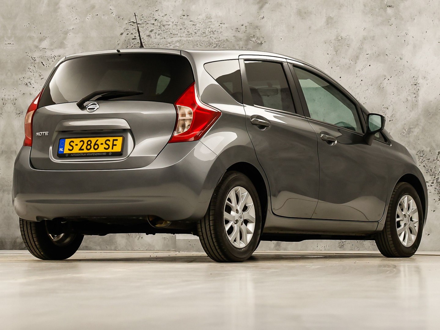 Nissan Note 1.2 Sport (AIRCO, GETINT GLAS, LM VELGEN, SPORTSTOELEN, CRUISE, NIEUWE APK, NIEUWSTAAT)