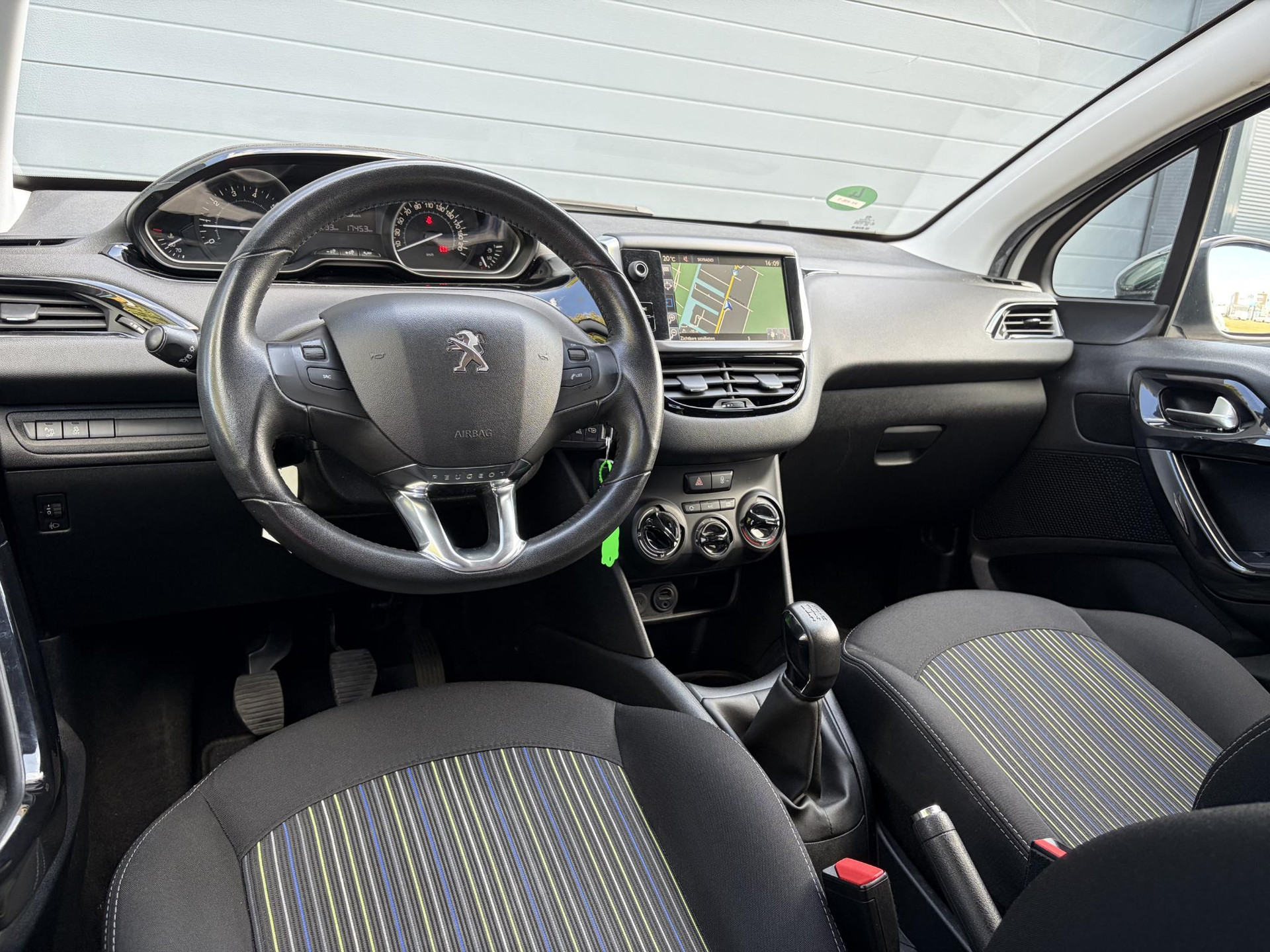 Peugeot 208 1.2 PureTech Urban Soul ✓2e Eigenaar✓Navi✓Airco✓Cruise✓Pdc✓5 Deurs✓N.A.P✓Zeer Zuinig✓Apk tot 01-2027