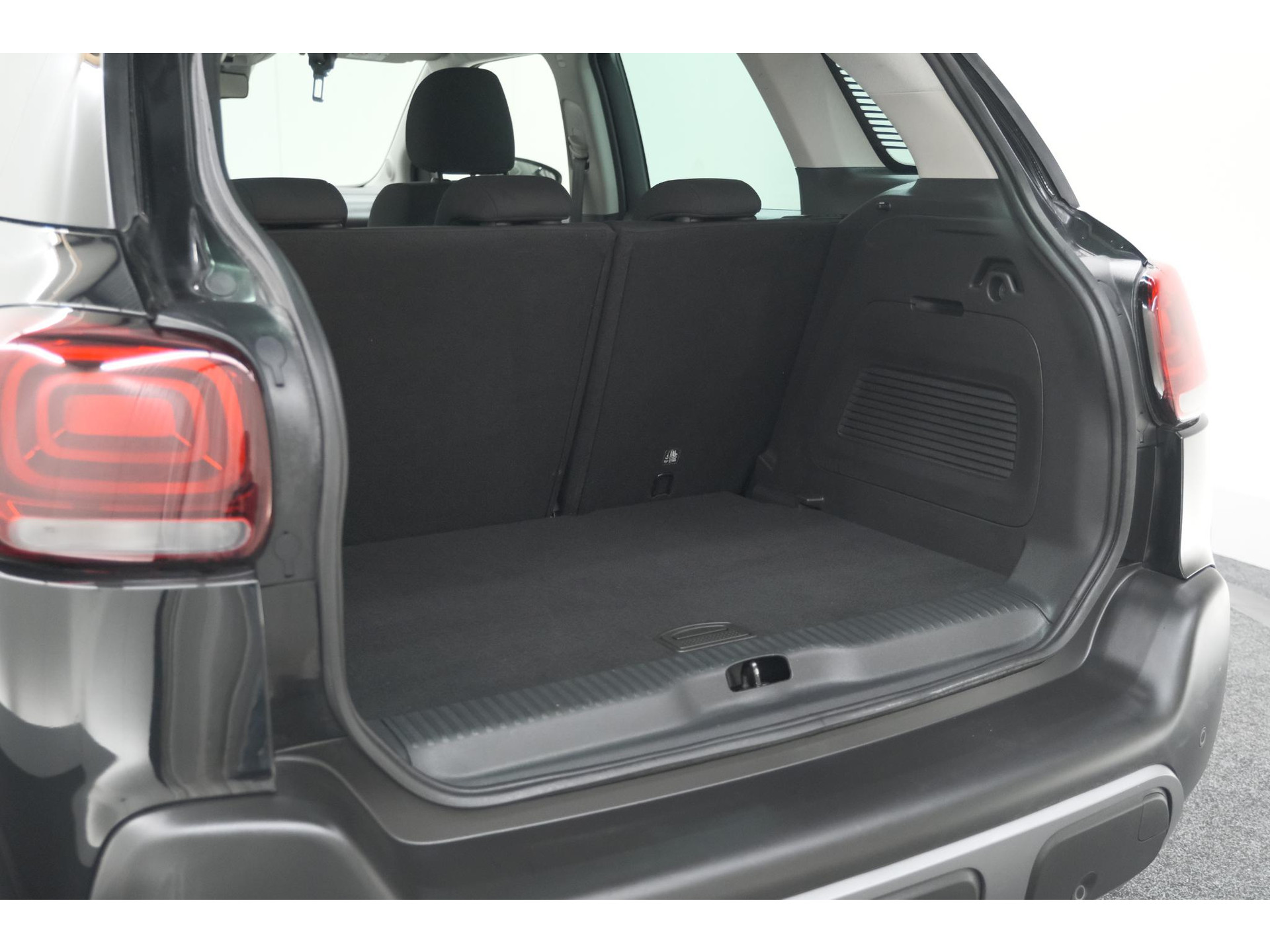 Citroen C3 Aircross PureTech 130 EAT6 Plus | Stoelverwarming | Apple Carplay | Parkeersensoren