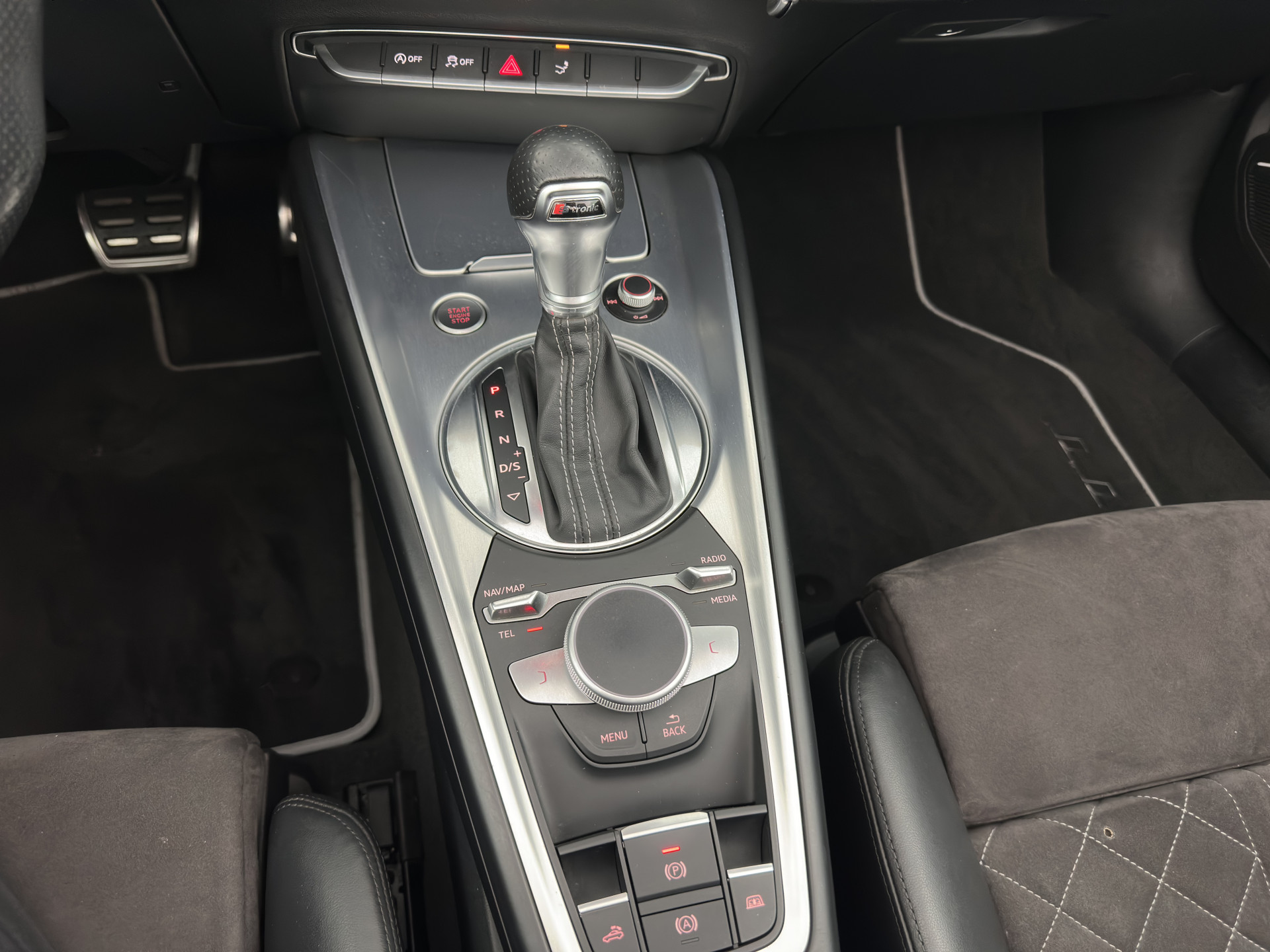 Audi TT Roadster 2.0 TFSI S-Line Pro Line Quattro Aut. *LEATHER-ALCANTARA | FULL-LED | BANG&OLUFSEN-AUDIO | DIGI-COCKPIT | AIR-SCARF | HEATED-SPORTSEATS | NAVI-FULLMAP | DAB+ | KEYLESS | ECC | PDC | 18''ALU*