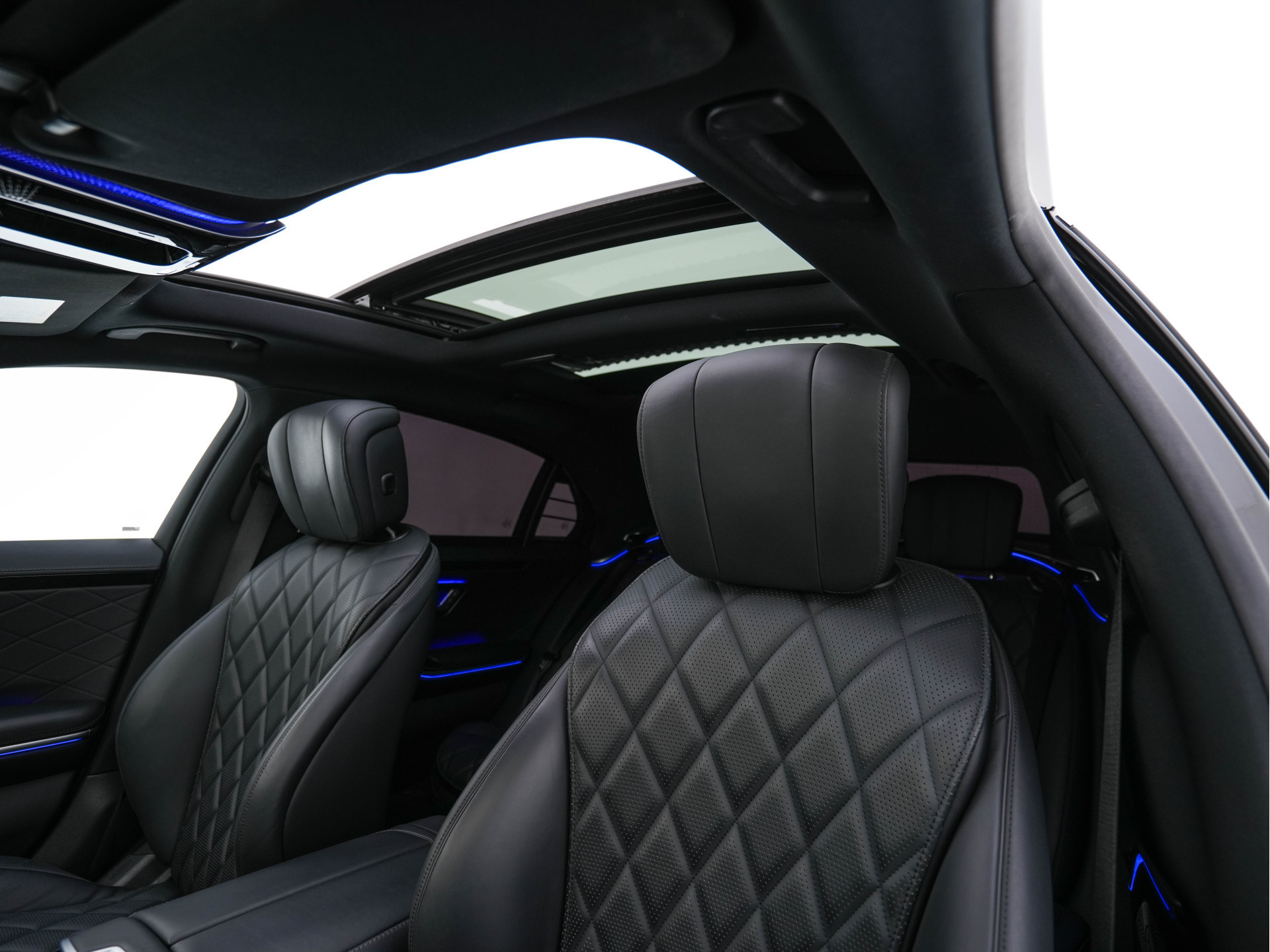 Mercedes-Benz S-klasse 580 e 4MATIC Lang [ Plug-In ] (INCL-BTW) Aut. *PANO | NAVI-FULLMAP | DISTRONIC | BURMESTER-AUDIO | TOP-VIEW | KEYLESS | FULL-LED | DIGITAL-COCKPIT | AMBIENT-LIGHT | HEATED/VENTILATED-SEATS |...*