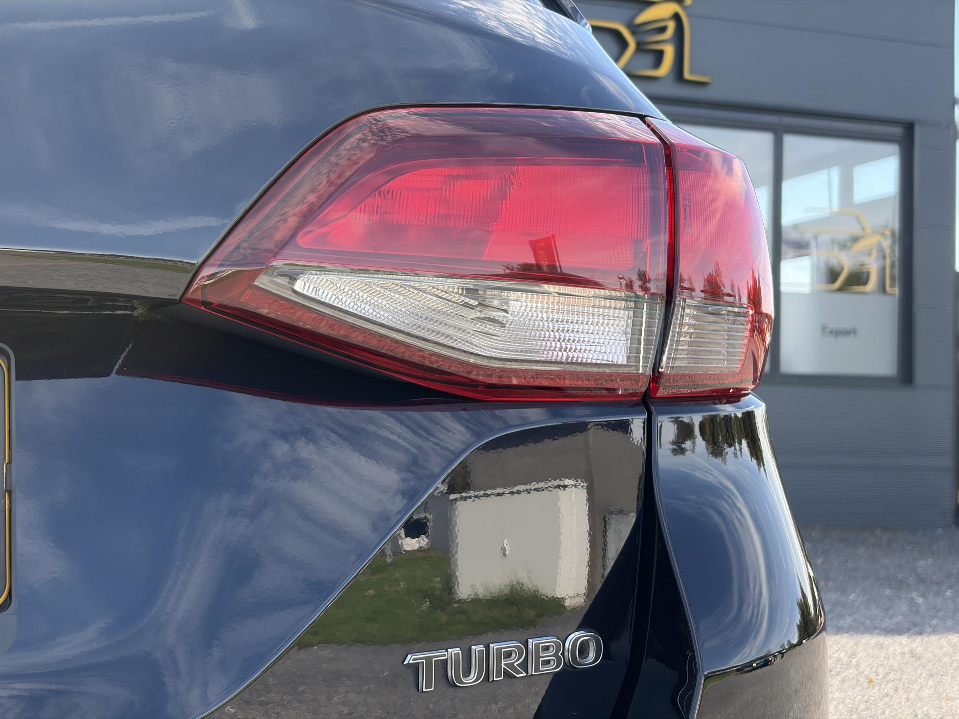 Opel Astra Sports Tourer 1.4 Turbo Online Edition ✓150pk✓2e Eigenaar✓Camera✓Carplay✓Navi✓Pdc V+A✓Stoelverw✓Stuurverw✓Clima✓Cruise✓Lm velgen✓6 Bak✓Comfortstoelen✓Dealer Onderhouden✓N.A.P✓Bj 12-2018✓Apk tot 01-2027