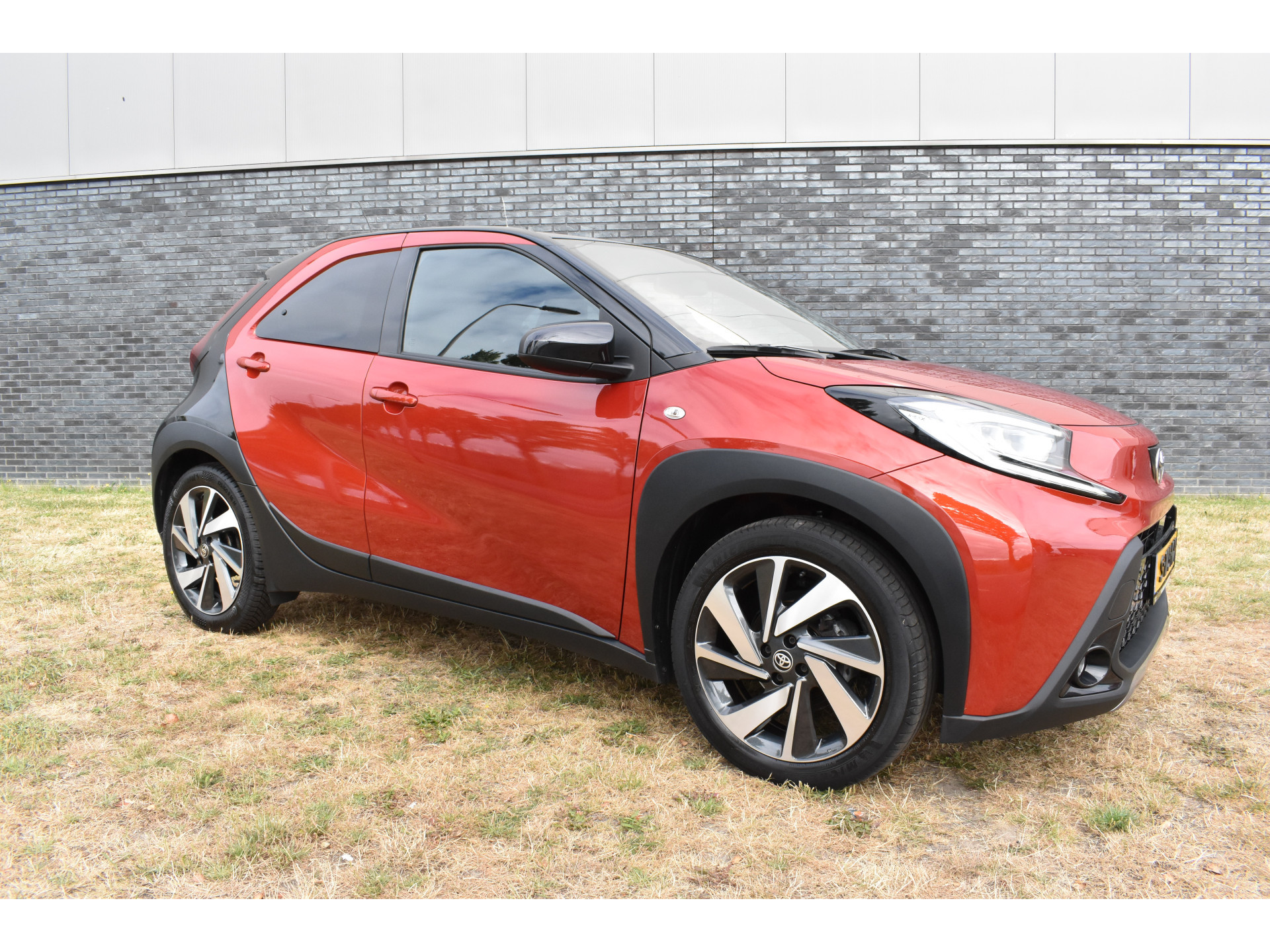 Toyota Aygo X 1.0 VVT-i MT Envy Jbl Navigatie Carplay