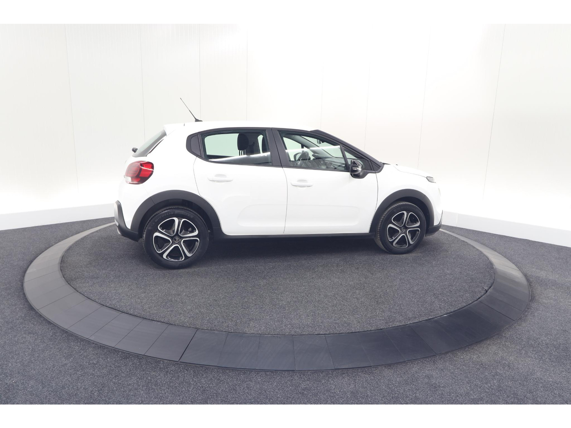 Citroen C3 PureTech 82 Feel | Climate Control | Apple Carplay | Cruise Control | Stoelverwarming