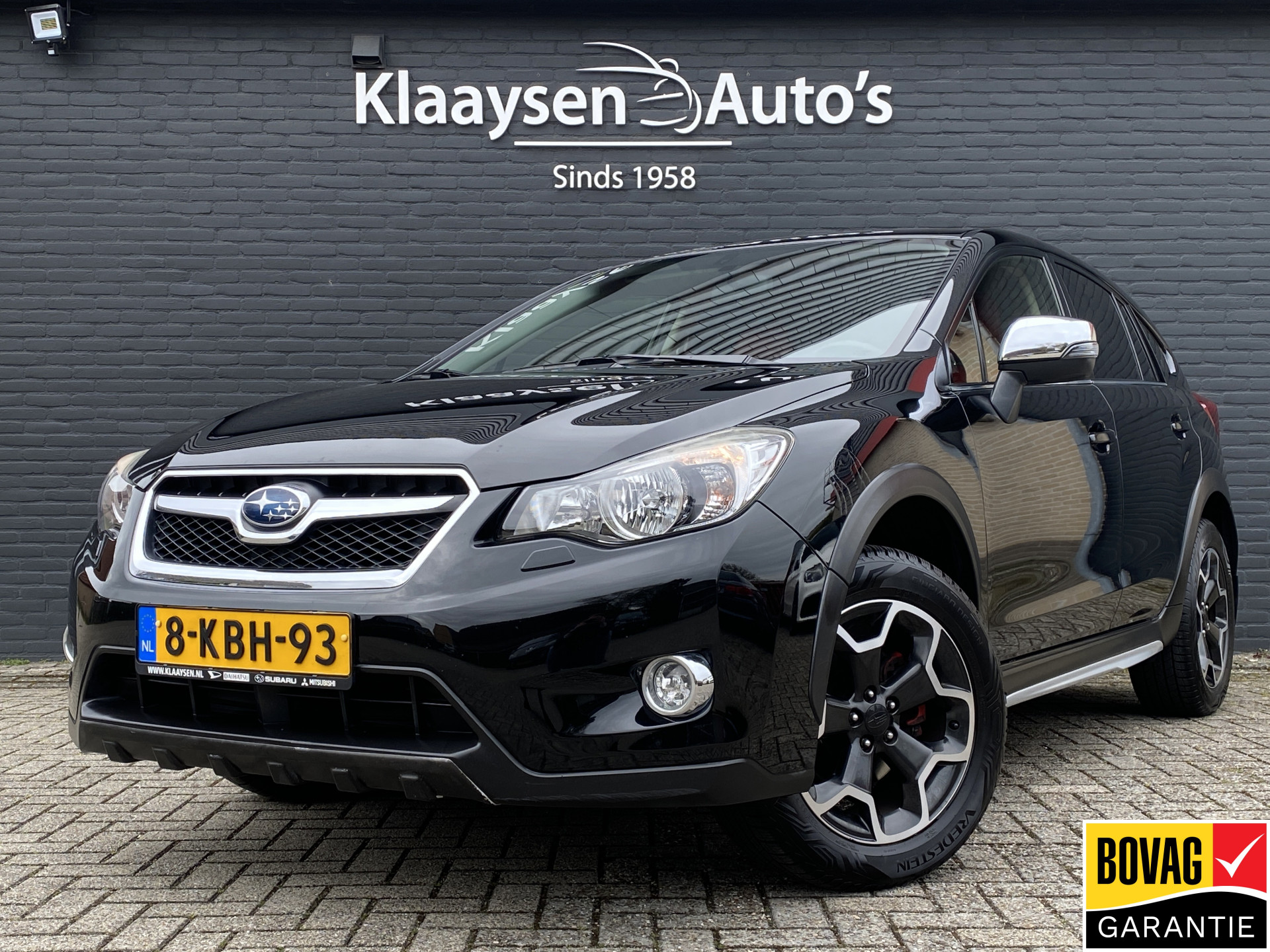 Subaru XV 2.0i Luxury AWD 150 pk AUT. | dealer onderhouden | navigatie | trekhaak | leder interieur | camera | all season banden