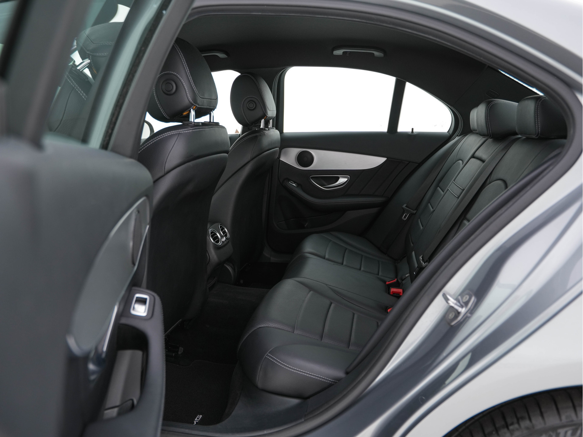 Mercedes-Benz C-klasse 300 CDI HYBRID Lease Edition AMG-Sport-Pack Aut. *FULL-LED | ARTICO-FULL-LEATHER | NAVI-FULLMAP | SPORT-SEATS | ECC | SHIFT-PADDLES | PDC | CRUISE | CAMERA | 18''ALU *