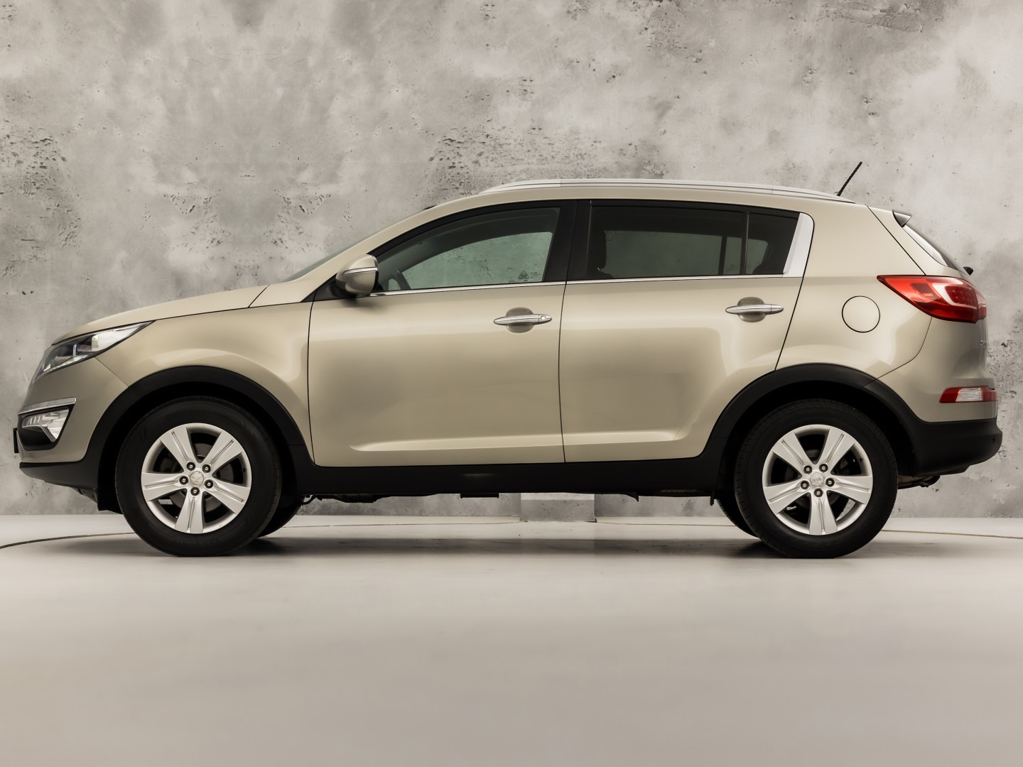 Kia Sportage 1.6 GDI Super Pack Sport (NAVIGATIE, CAMERA, CLIMATE, LEDER, SPORTSTOELEN, CRUISE, GETINT GLAS, NIEUWSTAAT)