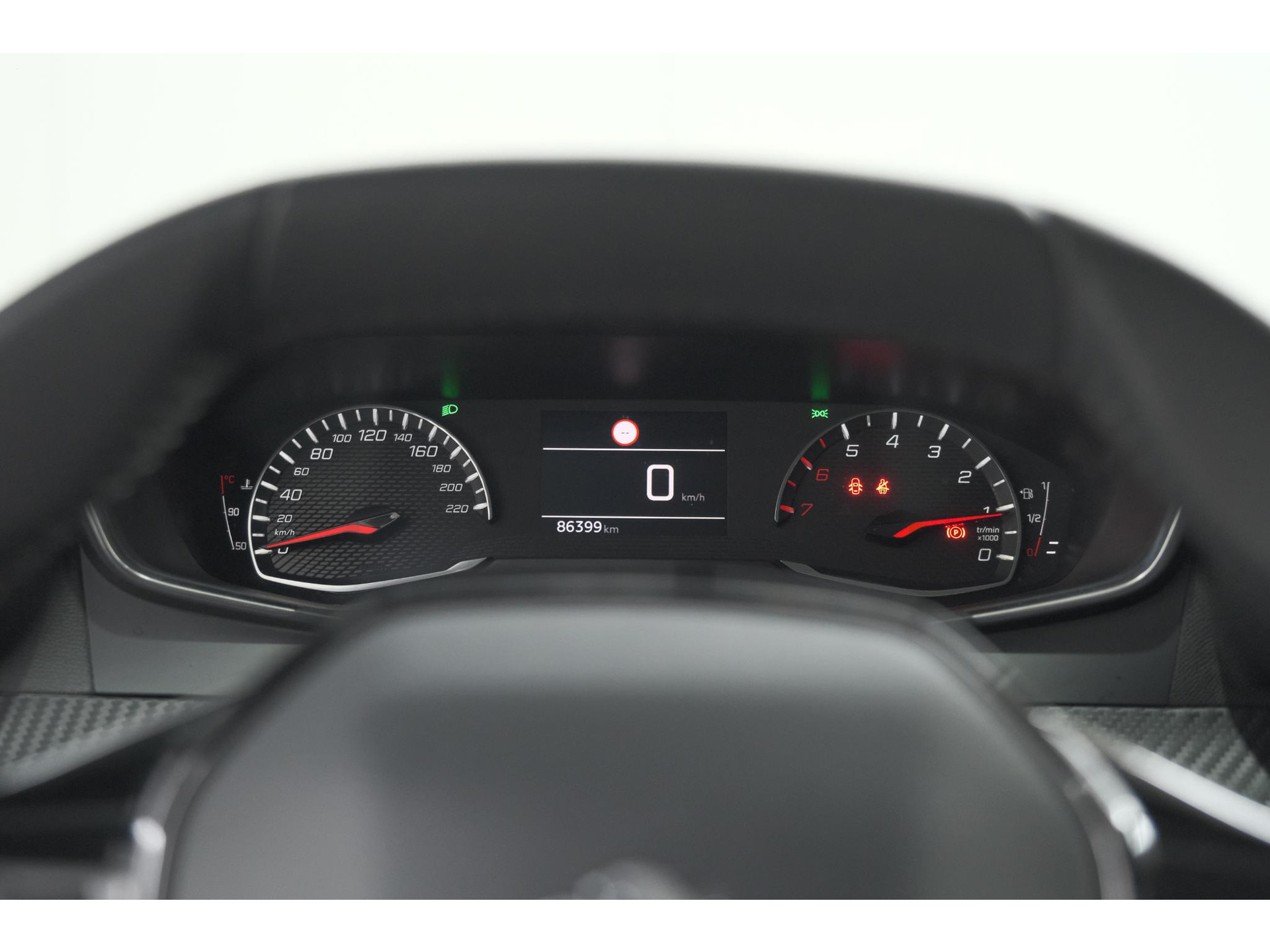 Peugeot 208 PureTech 100 Allure | Navigatie | Parkeersensoren | Apple Carplay