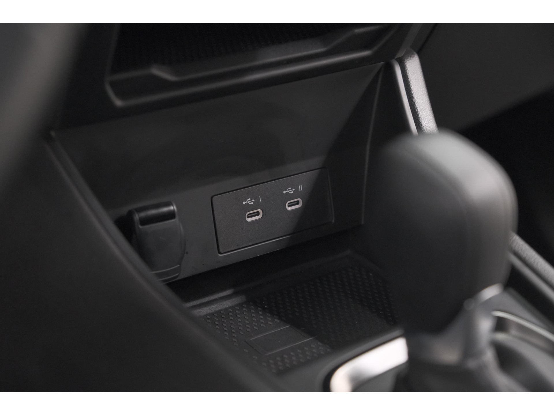 Renault Captur 1.6 E-Tech Full Hybrid 145 Techno | Camera | Navigatie | Apple Carplay | Parkeersensoren