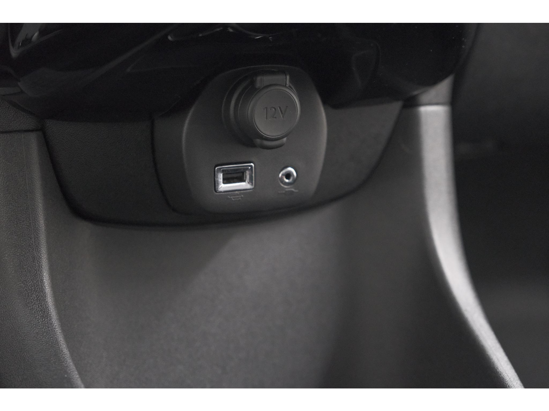 Citroen C1 1.0 VTi Shine | Automaat | Stoelverwarming | Camera | Lederen bekleding