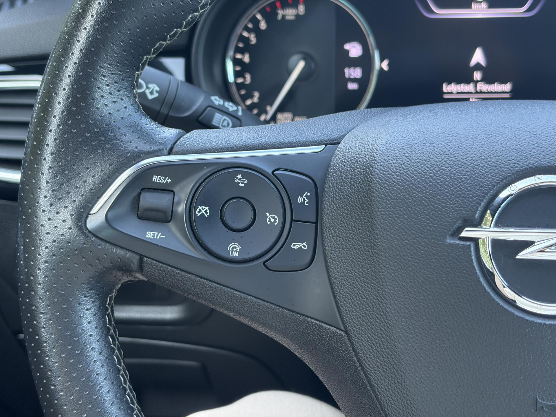Opel Astra Sports Tourer 1.2 Ultimate ✓146pk✓2e Eigenaar✓Trekhaak✓Camera✓Carplay✓Navi✓Alcantara-Leder✓17''Lmv✓Stoelverw-Stuurverw✓Net beurt gehad✓Dodehoek✓Rijstrooksensor✓Pdc V+A✓6 Bak✓N.A.P✓Bj 11-2020✓Apk tot 08-2028