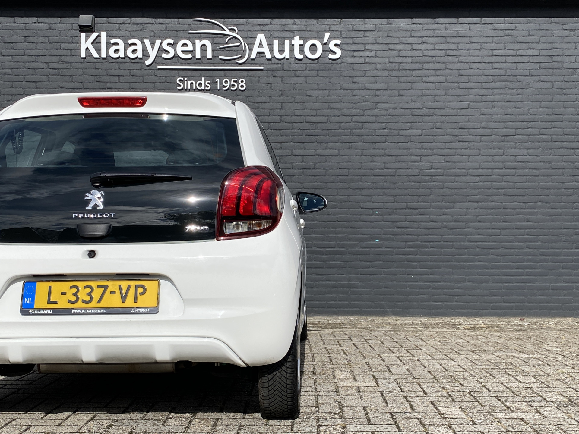 Peugeot 108 1.0 e-VTi Active | 1e eigenaar | airco | bluetooth | all season banden | tom tom navigatie | led verl.
