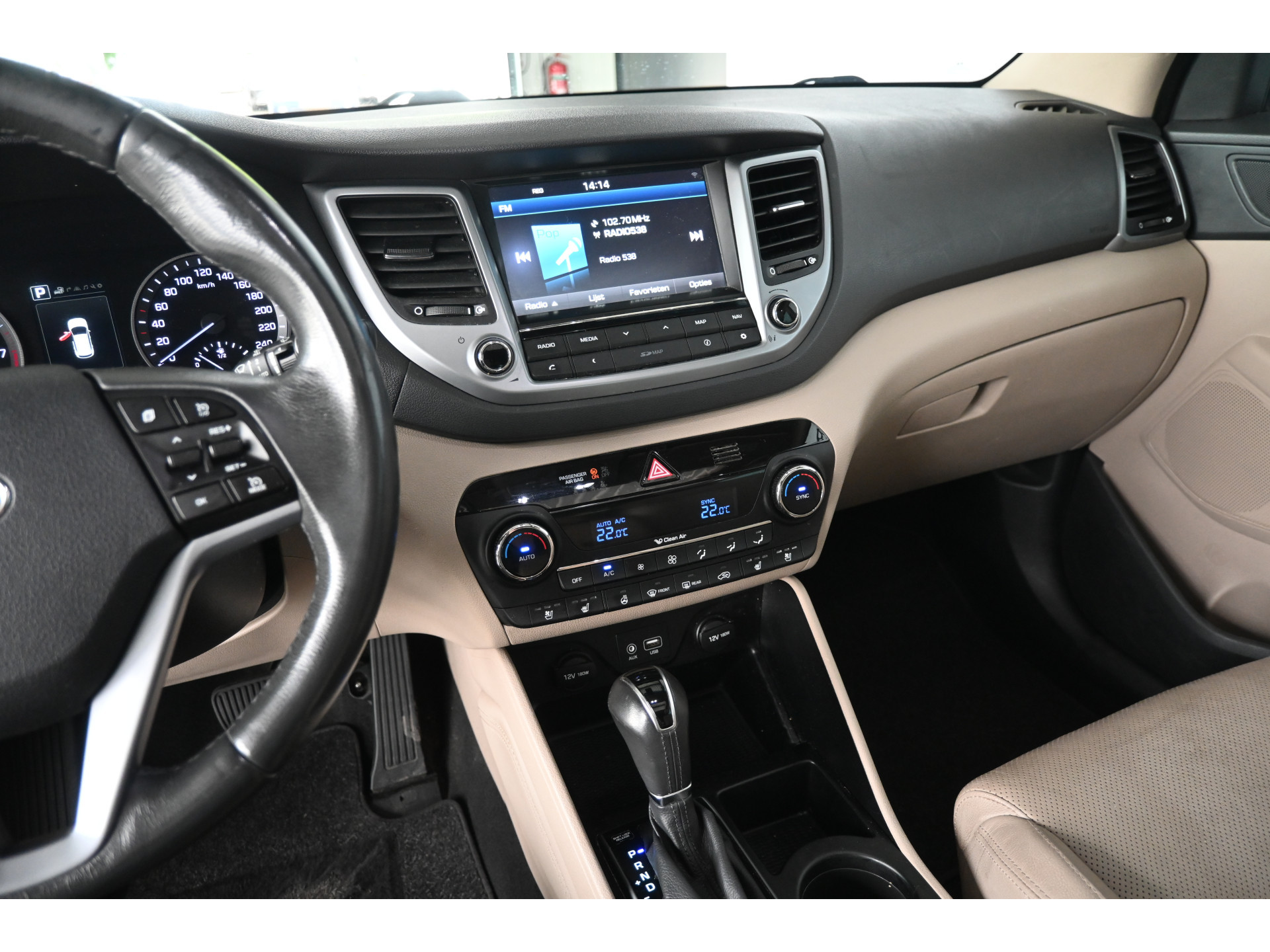 Hyundai Tucson 1.6 T-GDi Premium 4WD Automaat Panoramadak Navigatie Cruise Stoelverwarming Clima 100% Onderhouden! Inruil Mogelijk!