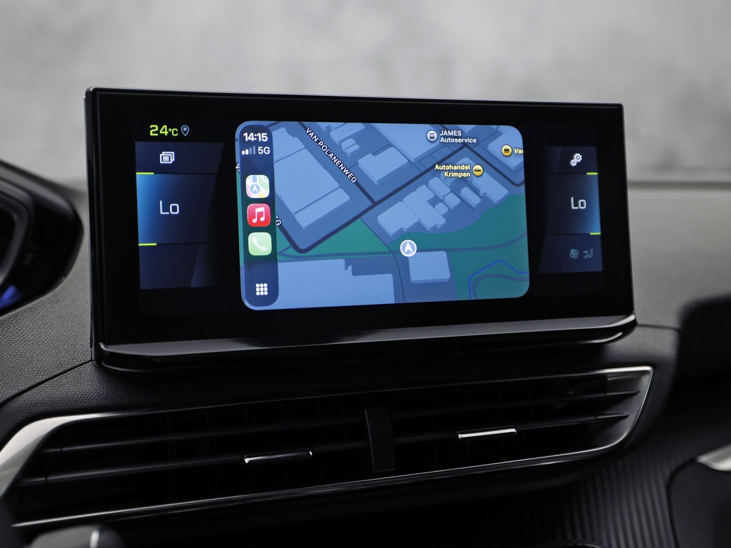 Peugeot 3008 1.6 HYbrid 225 Allure Sport 225Pk Automaat (APPLE CARPLAY, GROOT NAVI, 360 CAMERA, SPORTSTOELEN, LEDER, KEYLESS, GETINT GLAS, LANE ASSIST, NIEUWSTAAT)