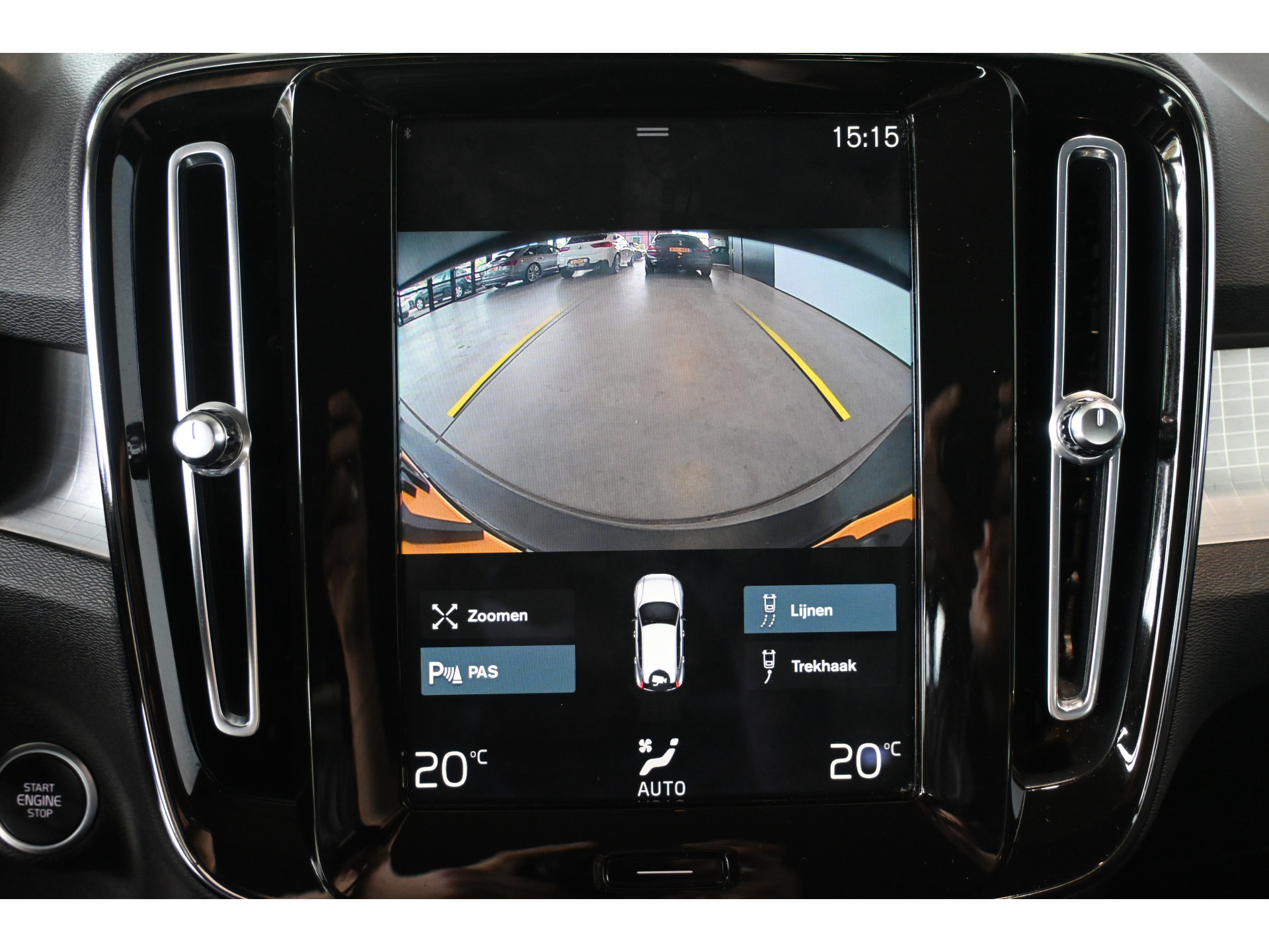 Volvo XC40 1.5 T5 Recharge Inscription Clima Cruise CarPlay Trekhaak PDC Lane Assist Camera 100% Onderhouden! Inruil Mogelijk!