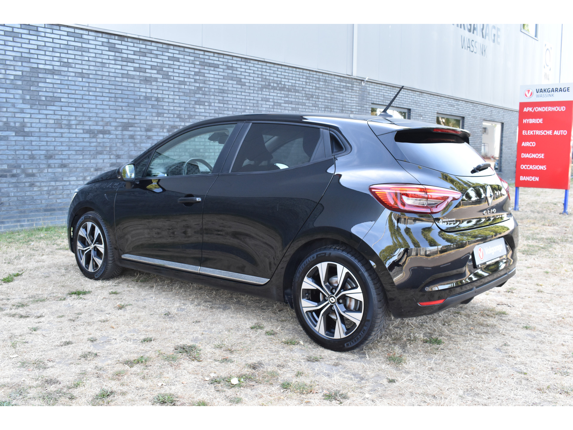 Renault Clio 1.6 E-Tech Hybrid 145 Evolution Hybride Automaat  Navigatie