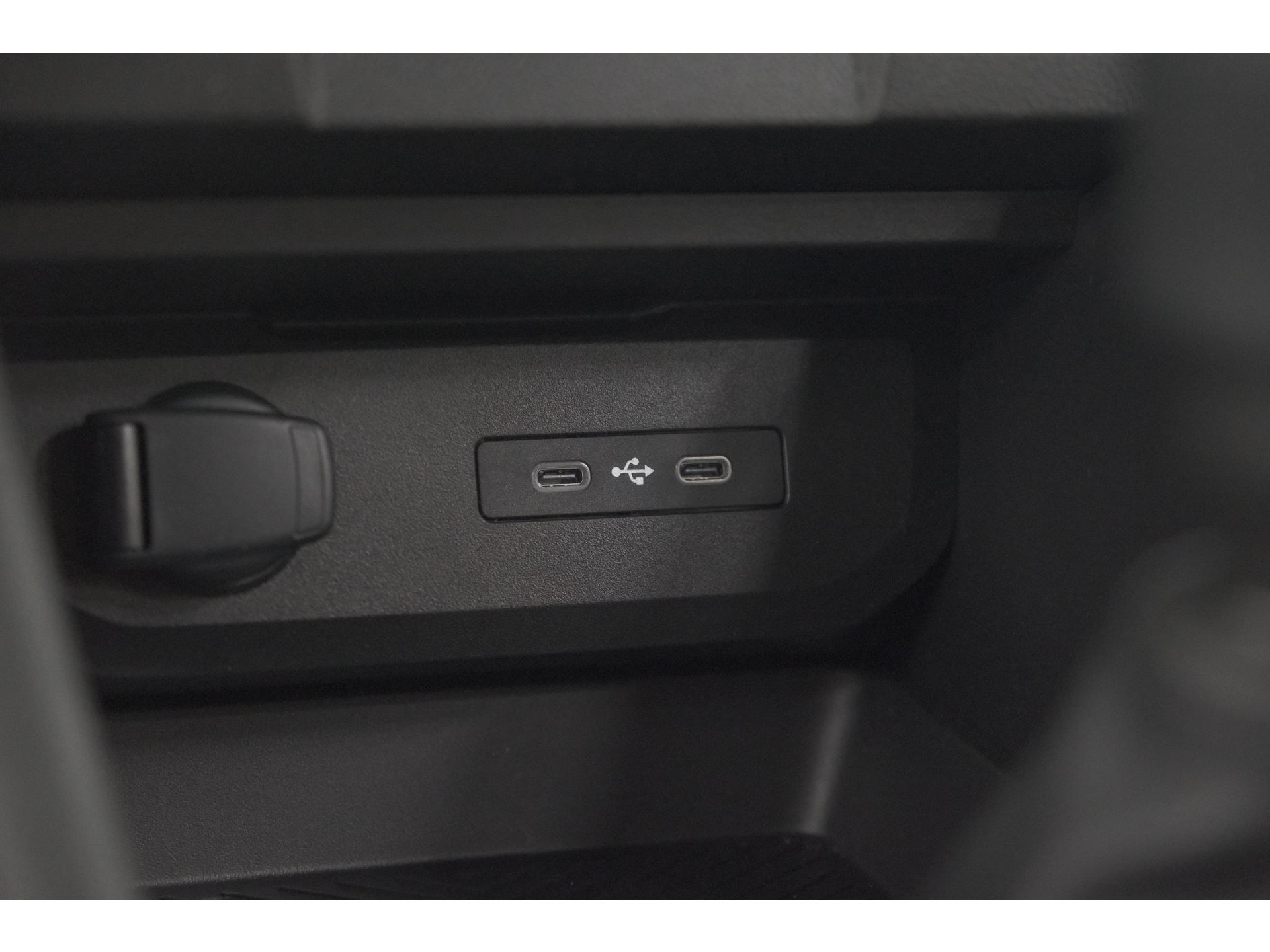 Dacia Duster Mild Hybrid 130 Extreme | Camera | Apple Carplay | Parkeersensoren | Stuurwielverwarming
