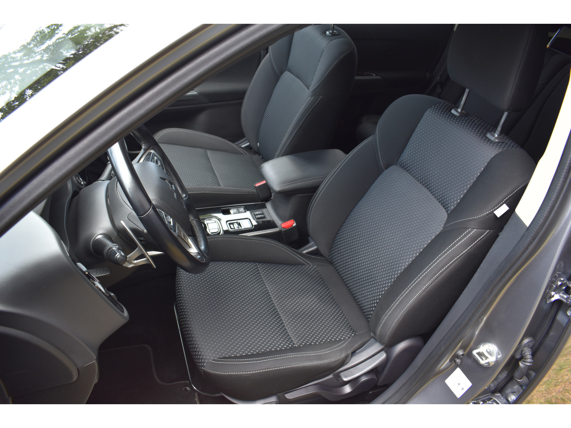 Mitsubishi Outlander 2.4 PHEV Instyle Plugin-hybride