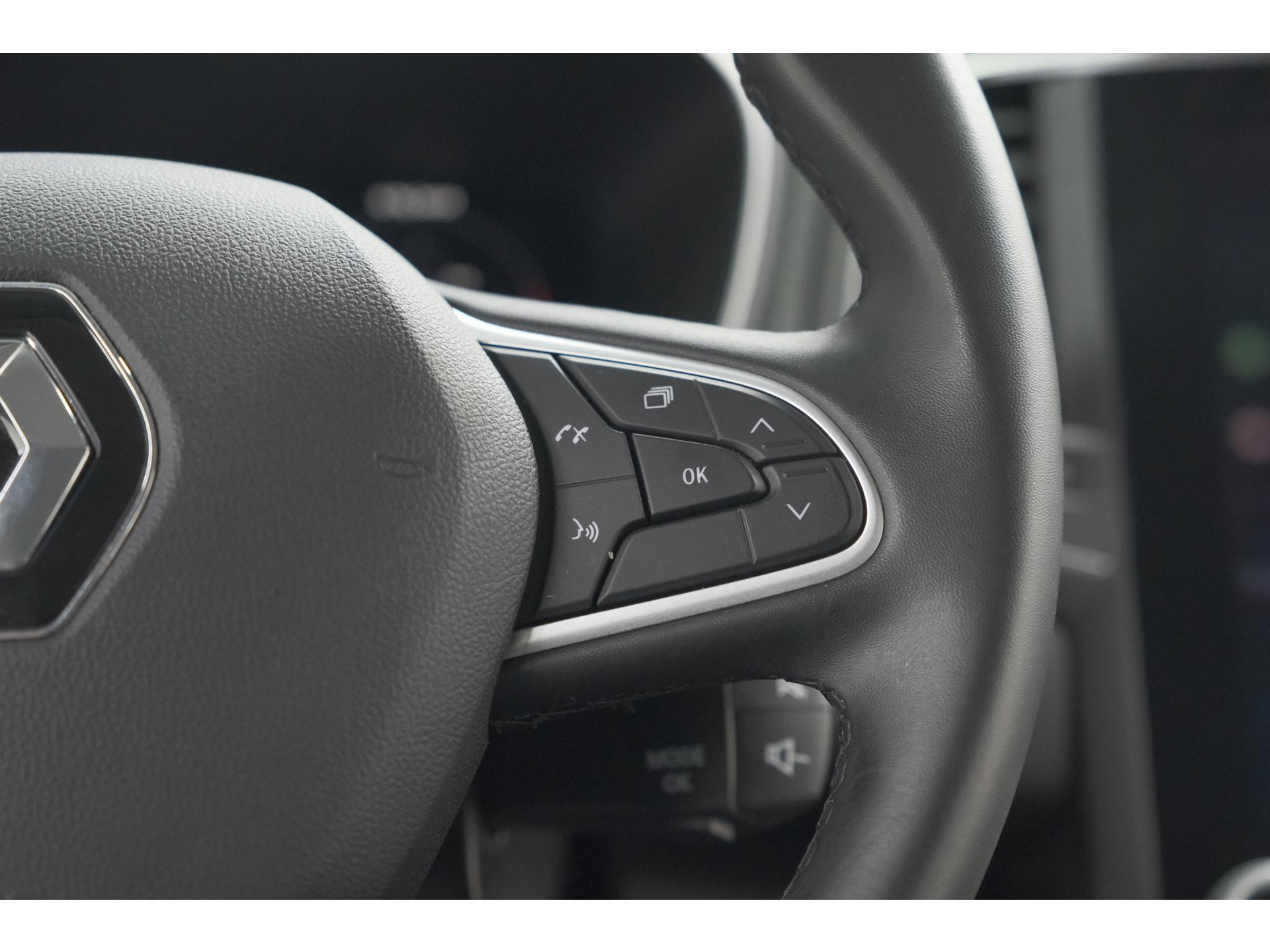 Renault Mégane Estate TCe 140 EDC Techno | Trekhaak | Camera | Navigatie | 9.3 Inch Groot Scherm