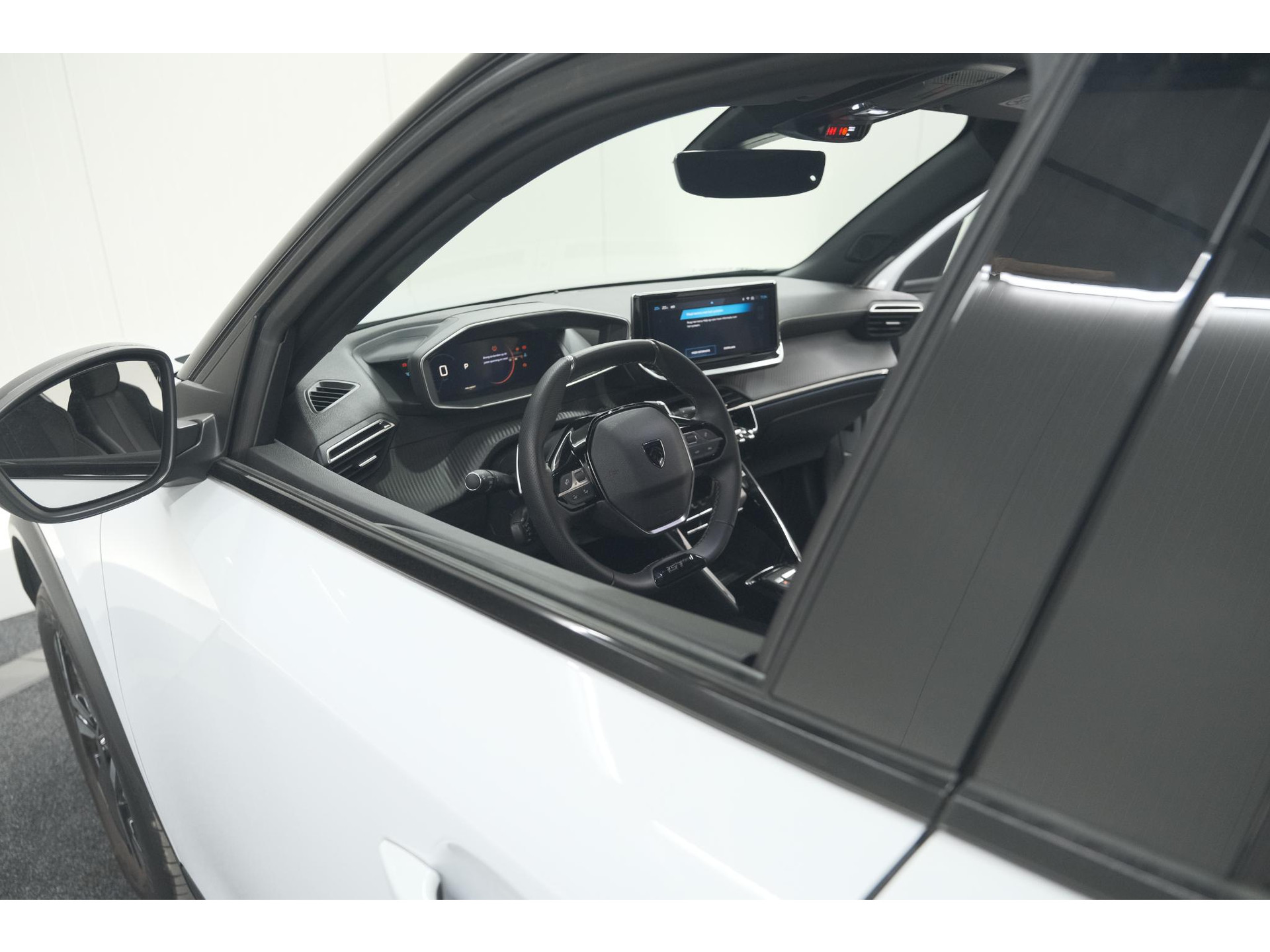 Peugeot 2008 PureTech 130 EAT8 GT | Camera | Apple Carplay | Parkeersensoren