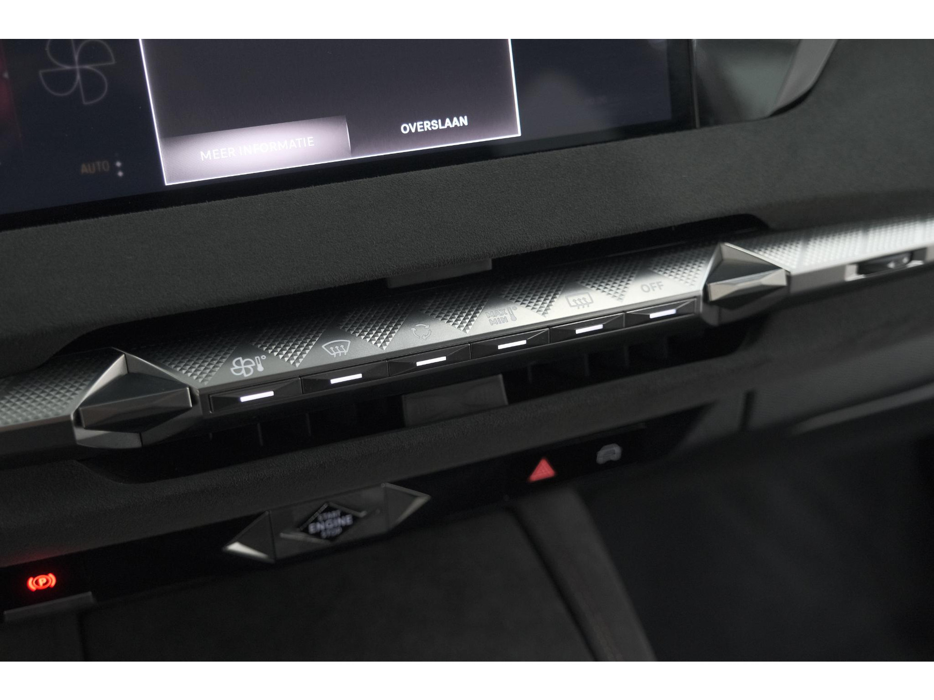 DS 4 PureTech 130 EAT8 Performance Line | Camera | Apple Carplay | Alcantara® bekleding | Parkeersensensoren