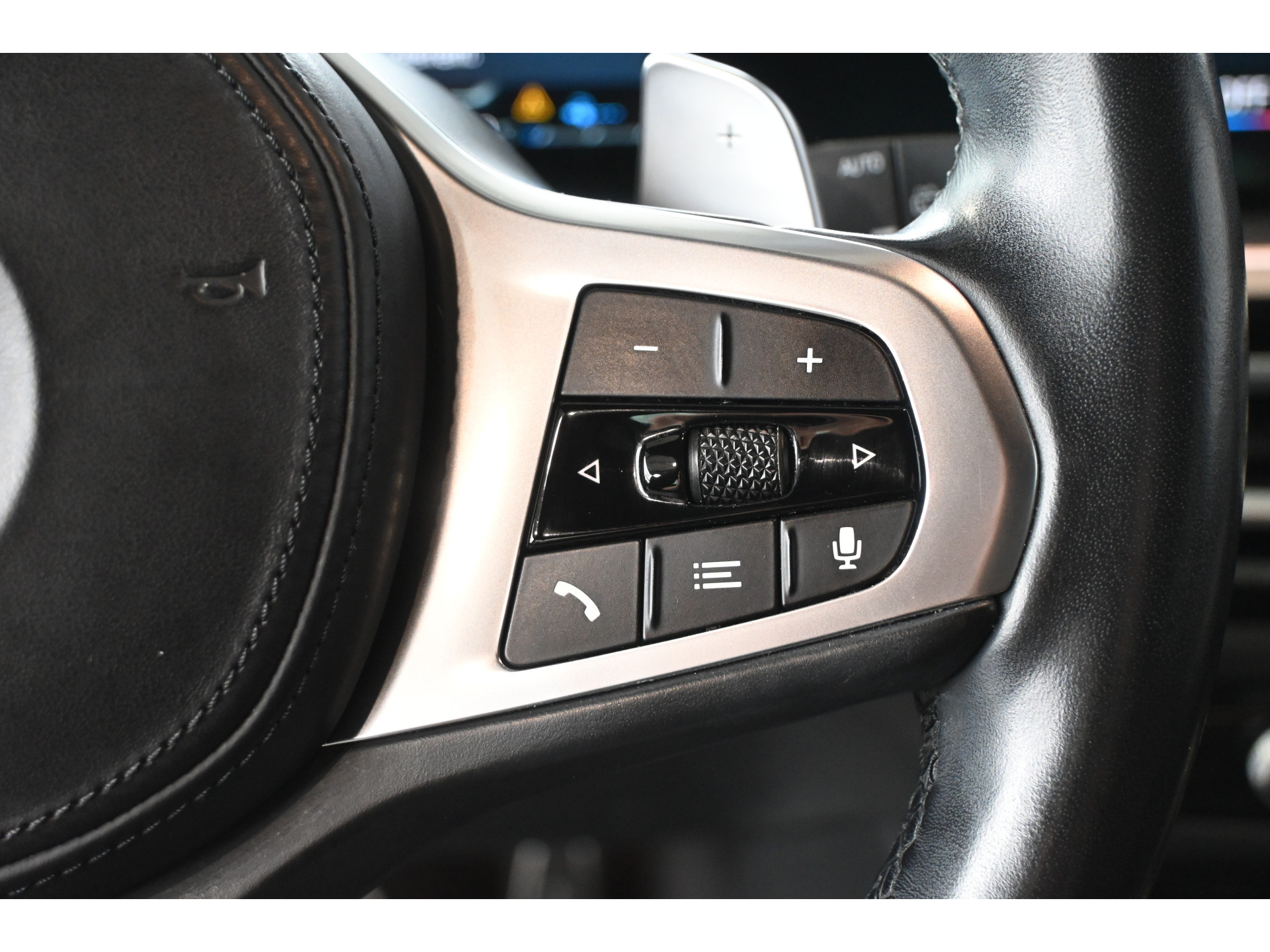 BMW 3-serie Touring 320e M-Sport Clima Cruise CarPlay LED Leder Navigatie 100% Onderhouden! Inruil Mogelijk!
