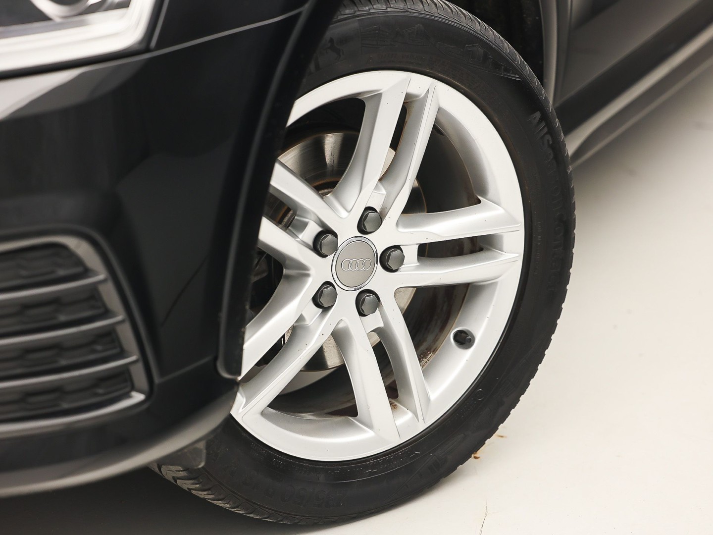 Audi Q3 1.4 TFSI Sport 150Pk Automaat (NAVIGATIE, CLIMATE, CAMERA, STOELVERWARMING, SPORTSTOELEN, XENON, DRIVE SELECT, CRUISE, NIEUWSTAAT)