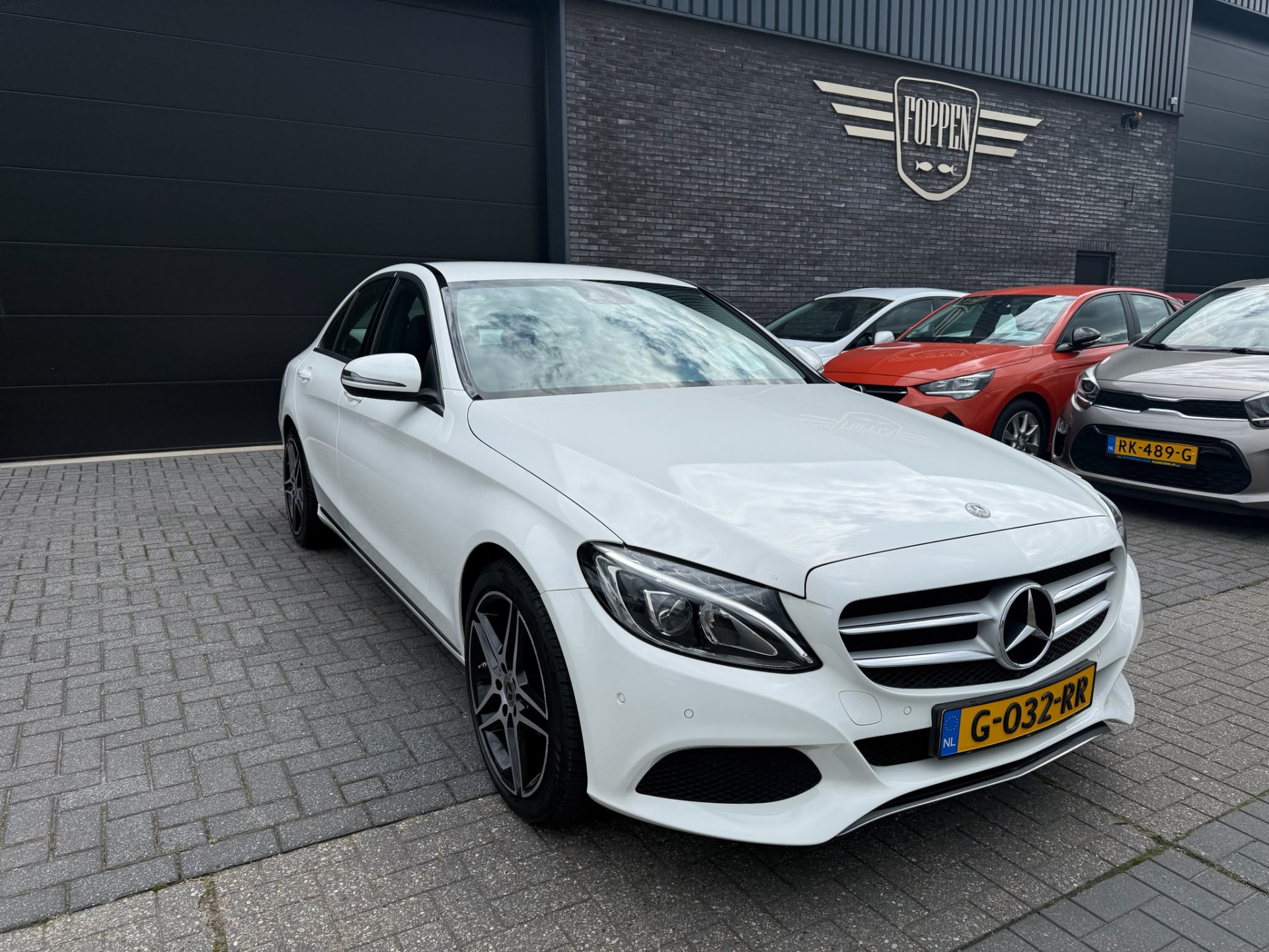 Mercedes-Benz C-klasse 200 Premium Plus | 1E EIGENAAR | 3/6/12MND GARANTIE| LED | CRUISE | SFEER | STOELVERWM. | NAVI |