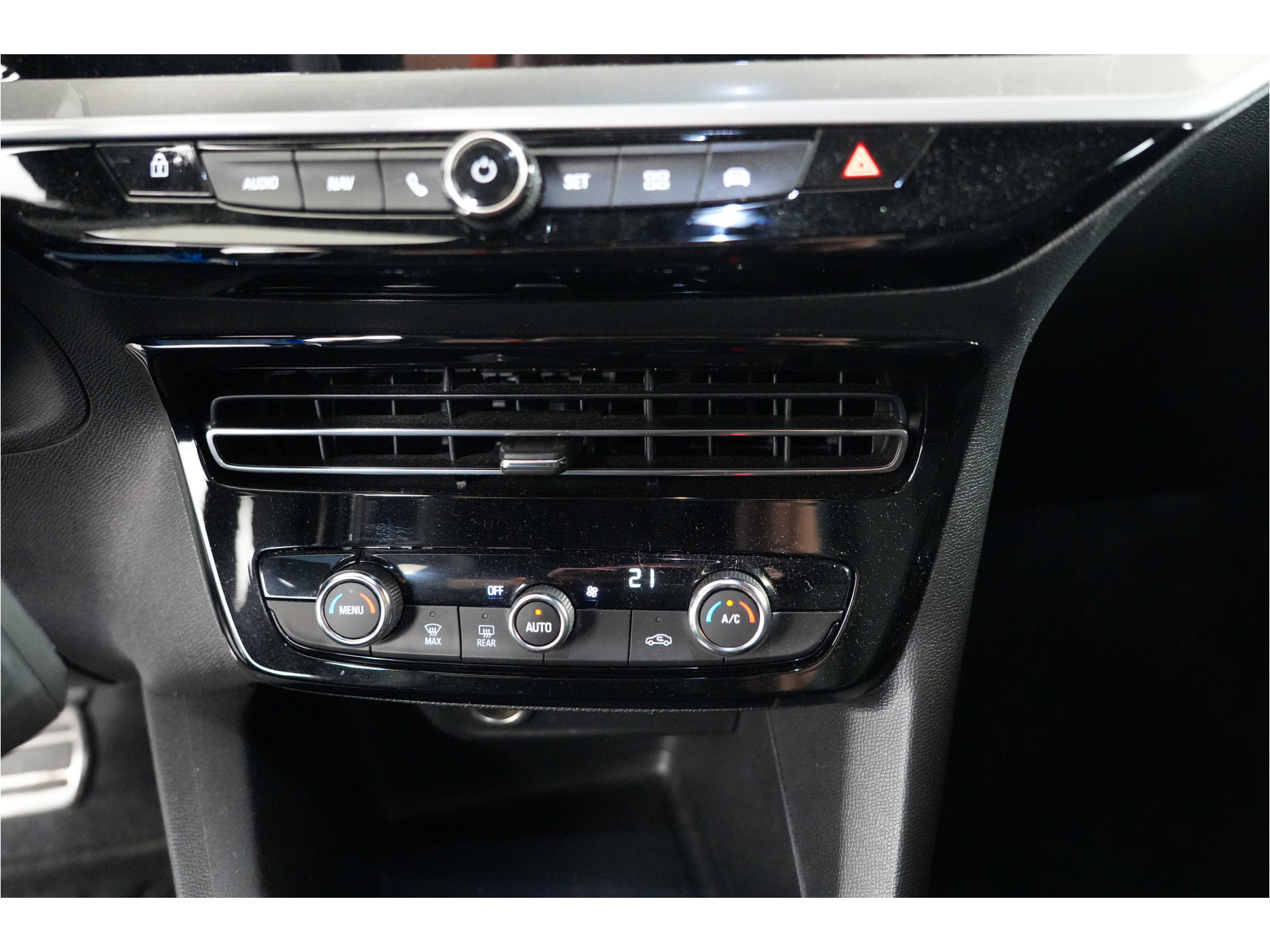 Opel Mokka 1.2 Turbo GS Line 136pk MHEV | Trekhaak | Virtual | Camera | Navi |