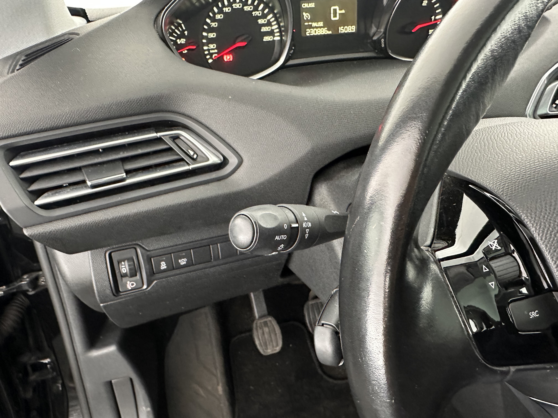 Peugeot 308 SW 1.6 BlueHDI Blue Lease Executive [⚠️] *PANO | NAVI-FULLMAP | ECC | PDC | CRUISE | CAMERA | TOWBAR | COMFORT-SEATS | 16''ALU*