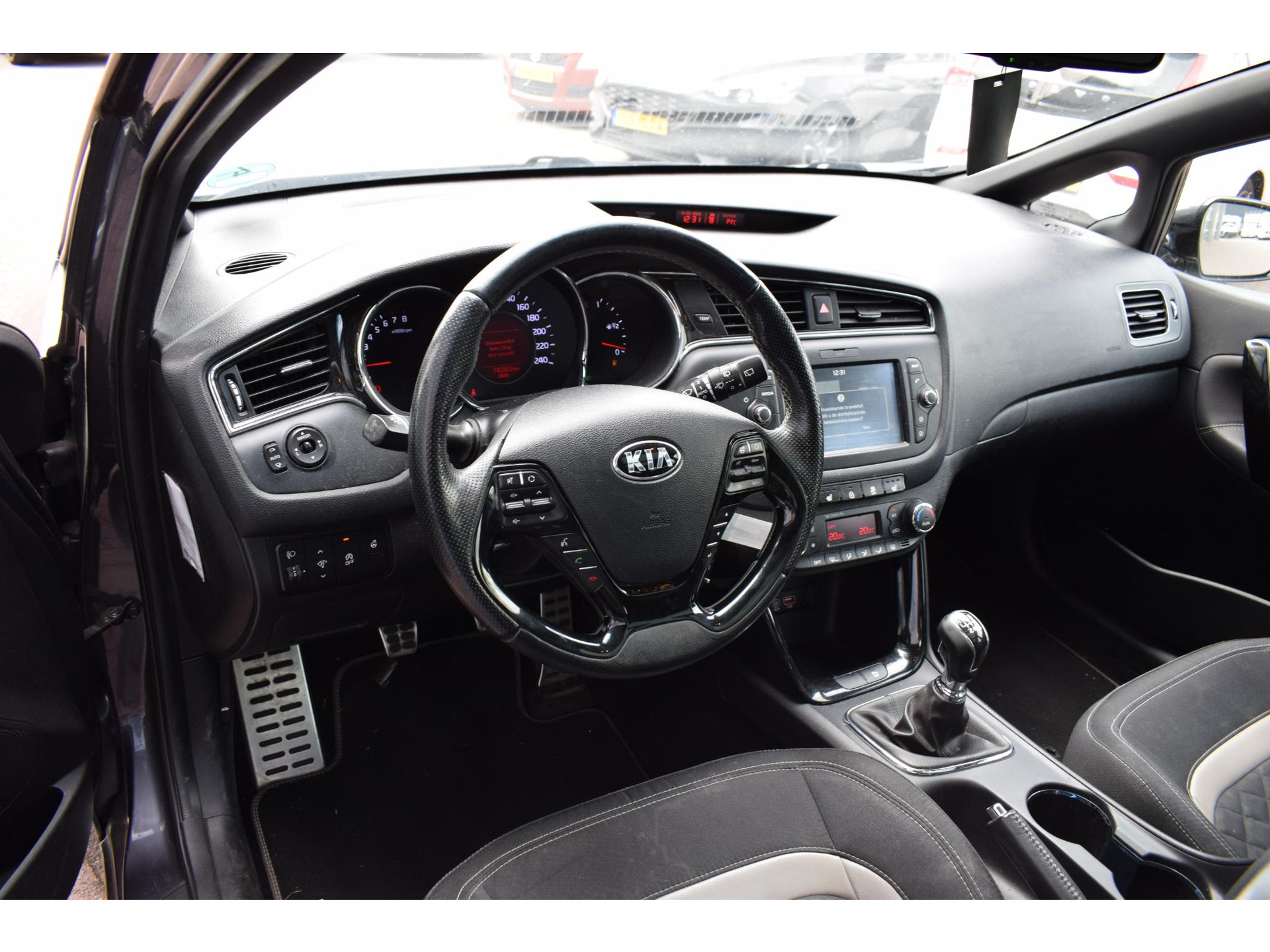 Kia cee'd Sportswagon 1.0 T-GDi GT-Line Summer Edition | Apple CarPlay | Pano | Stuur- en Stoelverwarming