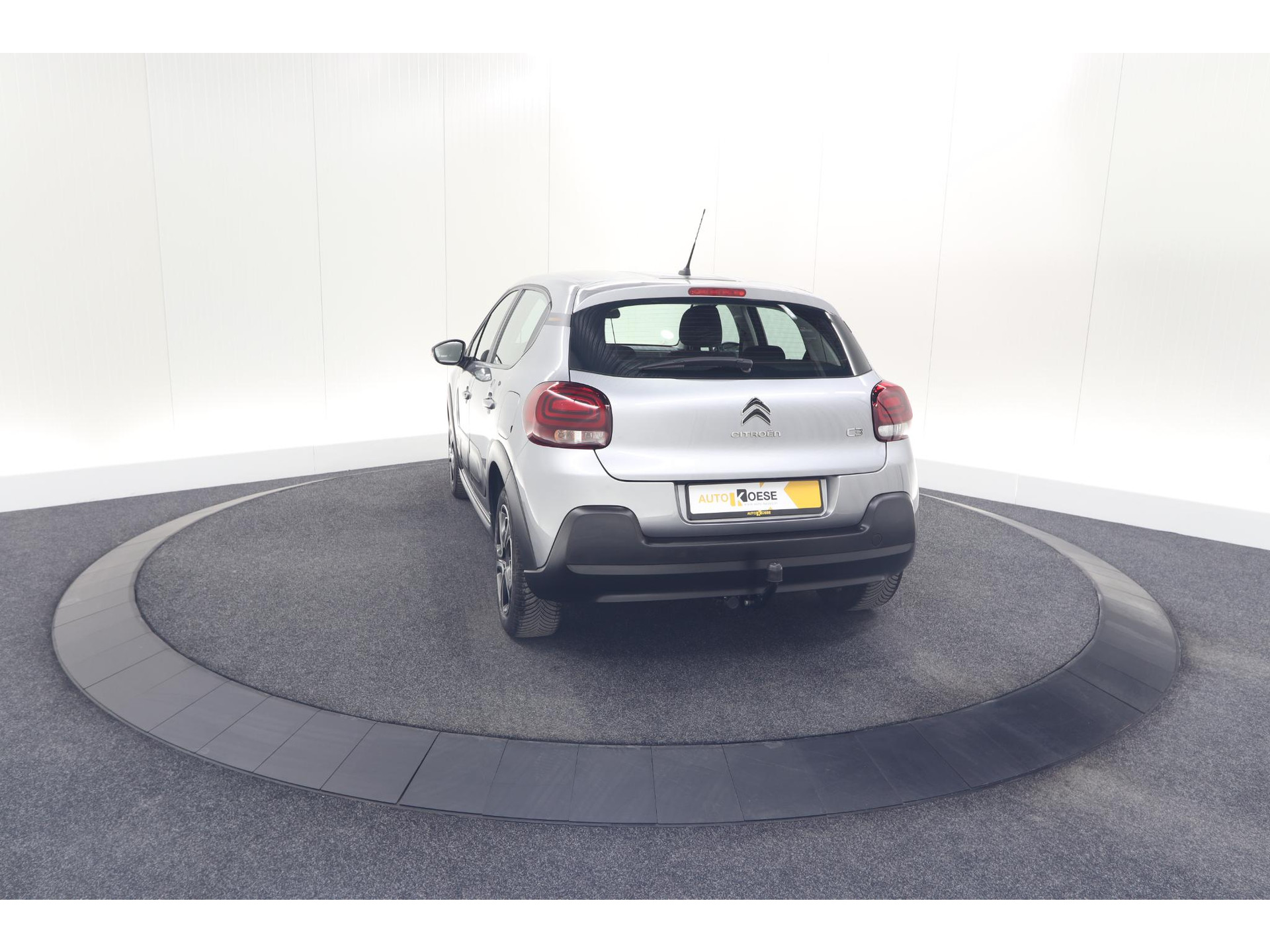 Citroen C3 PureTech 82 C-Series | Trekhaak | Stoelverwarming | Camera | Apple CarPlay