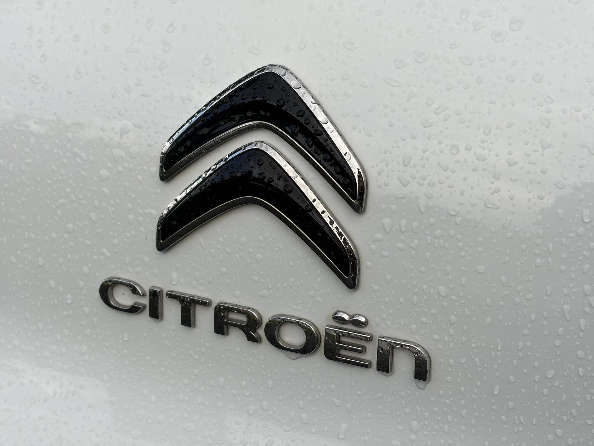 Citroen C3 1.2 PureTech Feel 105g ✓Nieuwe D-riem✓Airco✓Cruise✓Pdc✓Rijstrooksensor✓Pdc✓Net beurt gehad✓2e Eigenaar✓Bj 12-2017✓N.A.P✓Apk tot 06-2026