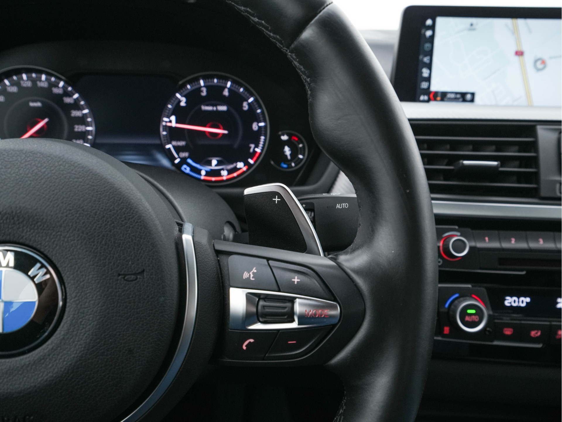 BMW 4-serie Gran Coupé 420i M-Sportpack High Executive Edition (INCL-BTW) Aut. *LEATHER | FULL-LED | DIGI-COCKPIT | HIFI-SOUND | HEATED-SPORTSEATS | DAB+ | CAMERA | SHIFTPADDLES | PRIVACYGLASS | HEAD-UP | TOWBAR | KEYLESS | CARBON-INLAY | 19''ALU*