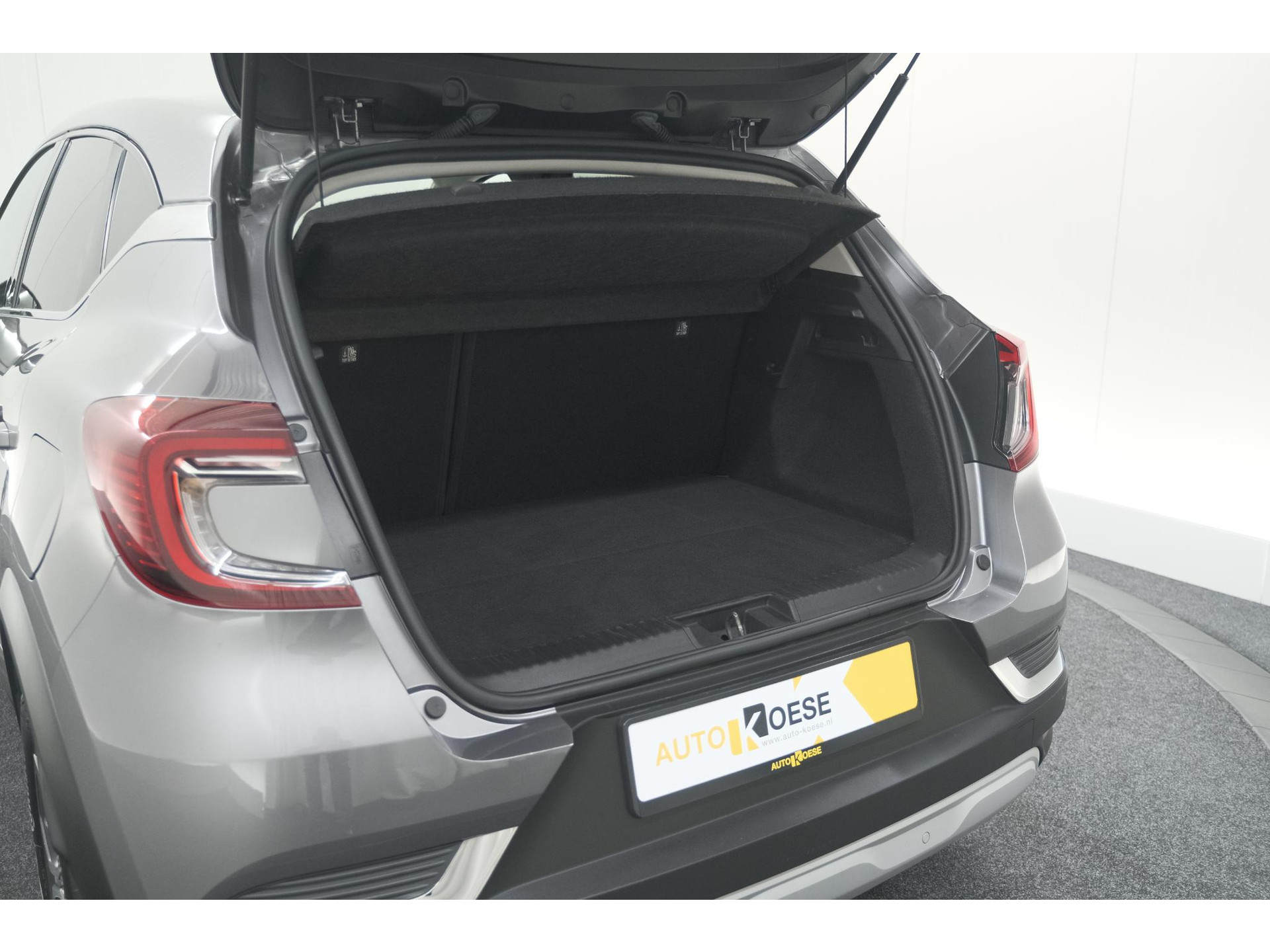 Renault Captur 1.6 E-Tech Plug-in Hybrid 160 Intens | Parkeersensoren | Apple Carplay | Navigatie | Climate Control