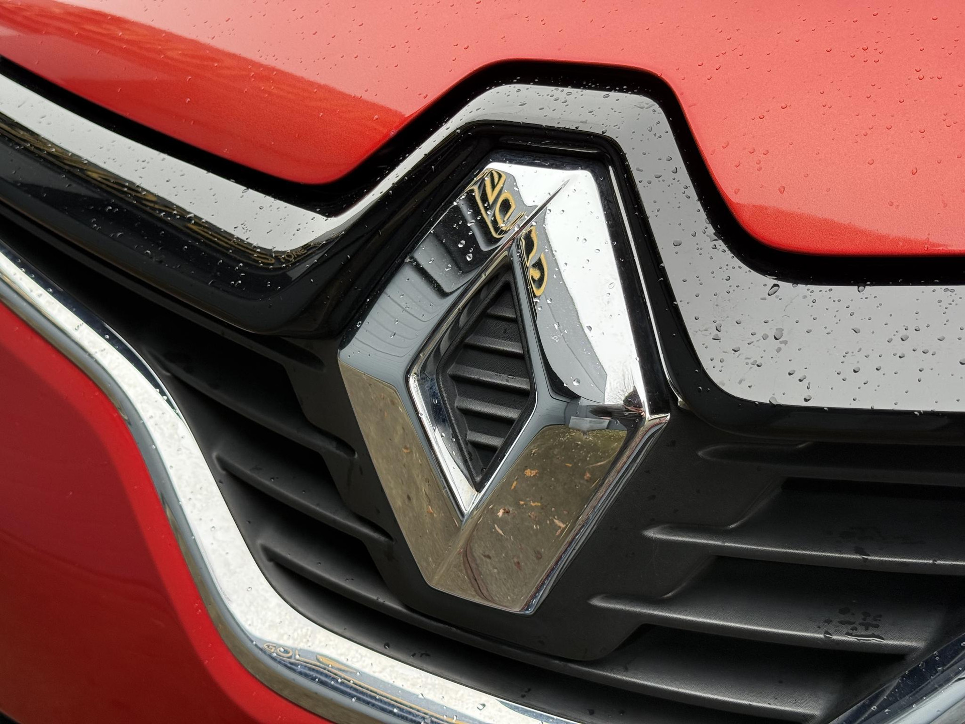 Renault Captur 1.2 TCe Xmod 1e Eigenaar,Trekhaak,Camera,Navi,Stoelverw,Keyless,Halfleder,Lm velgen,120pk,Automaat,Pdc,Apk tot 03-2027