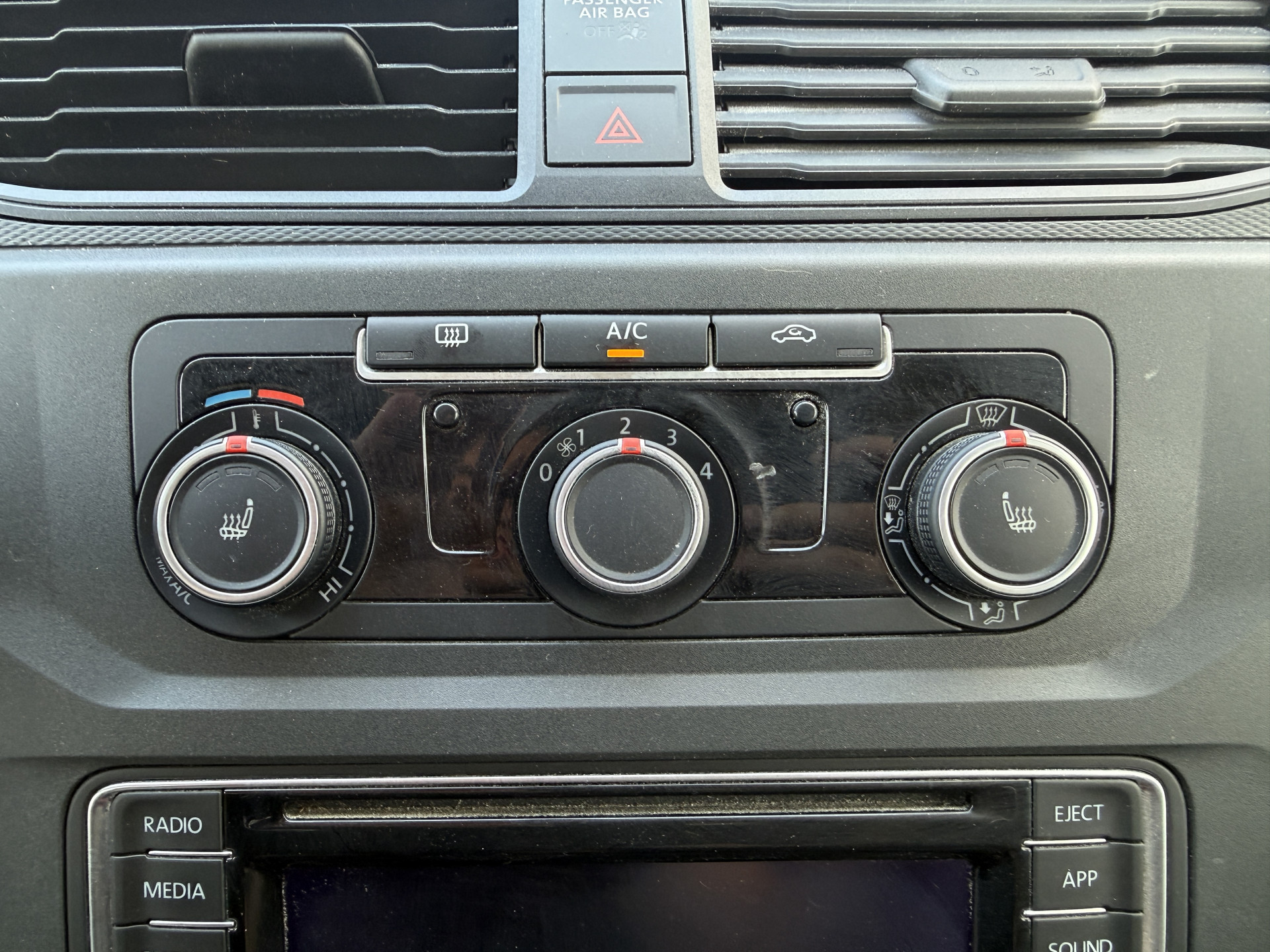 Volkswagen e-Caddy 37kWh 113PK L2H1 Elektrisch Caddy ABT Maxi 37,3kWh 159km WLTP Trekhaak Airco Stoelverwarming Parkeersensoren