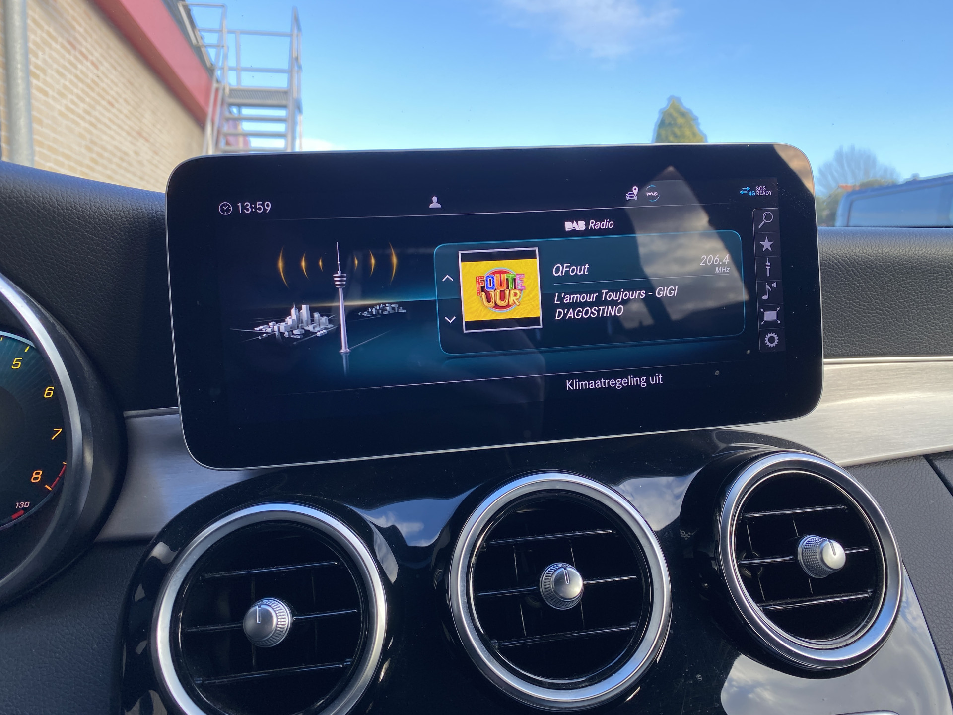 Mercedes-Benz C-klasse 180 Business Solution AMG AUT. | dealer onderhouden | panoramadak | night pakket | navigatie | NL auto