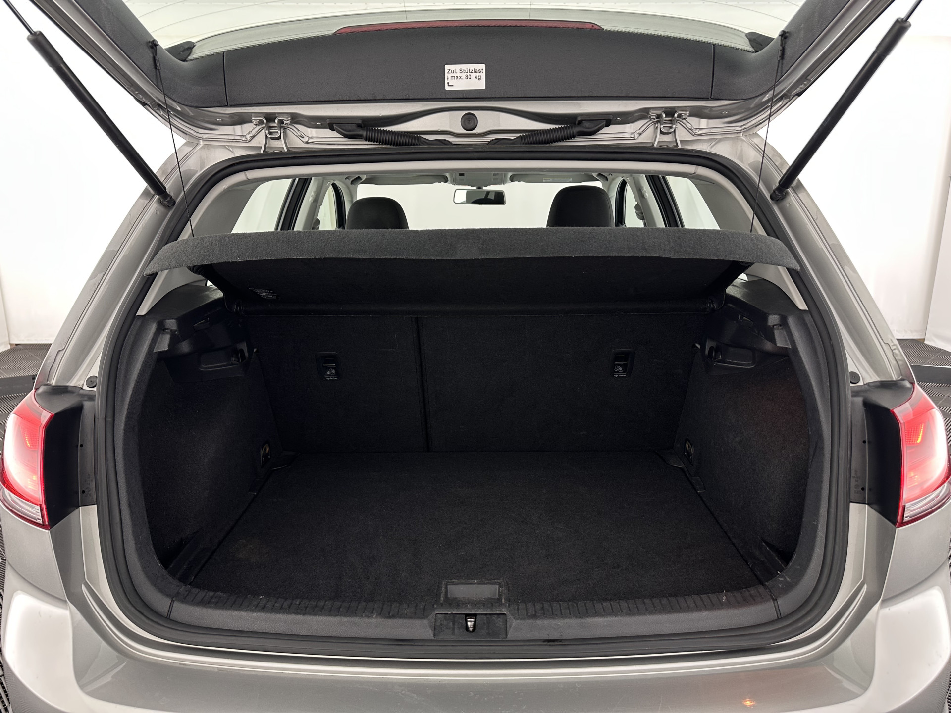 Volkswagen Golf 1.6 TDI Trendline Bluemotion (INCL.BTW) *NAVI-FULLMAP | AIRCO | CRUISE | COMFORT-SEATS | 15''ALU | TOWBAR*